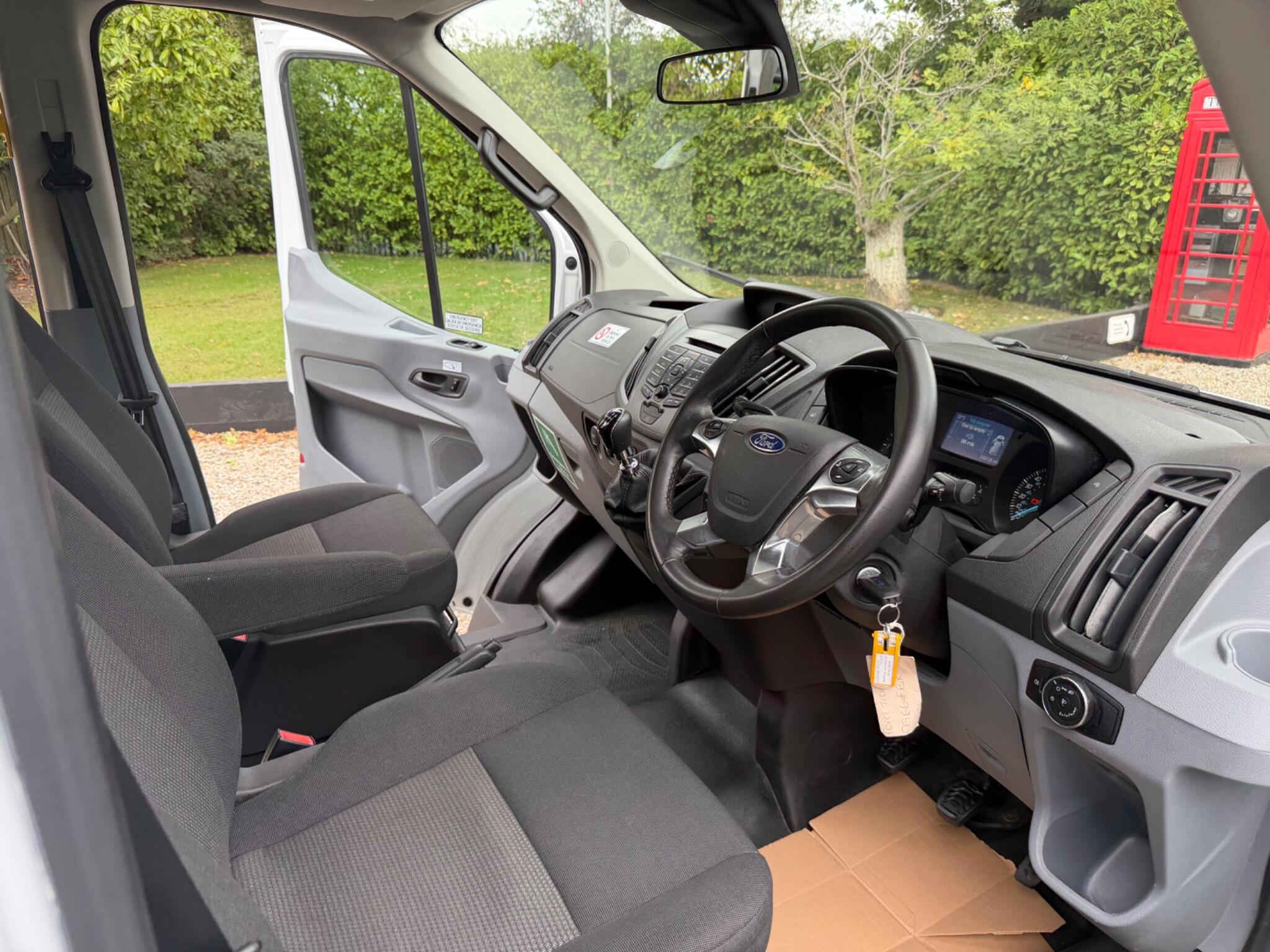 Ford Transit view 22
