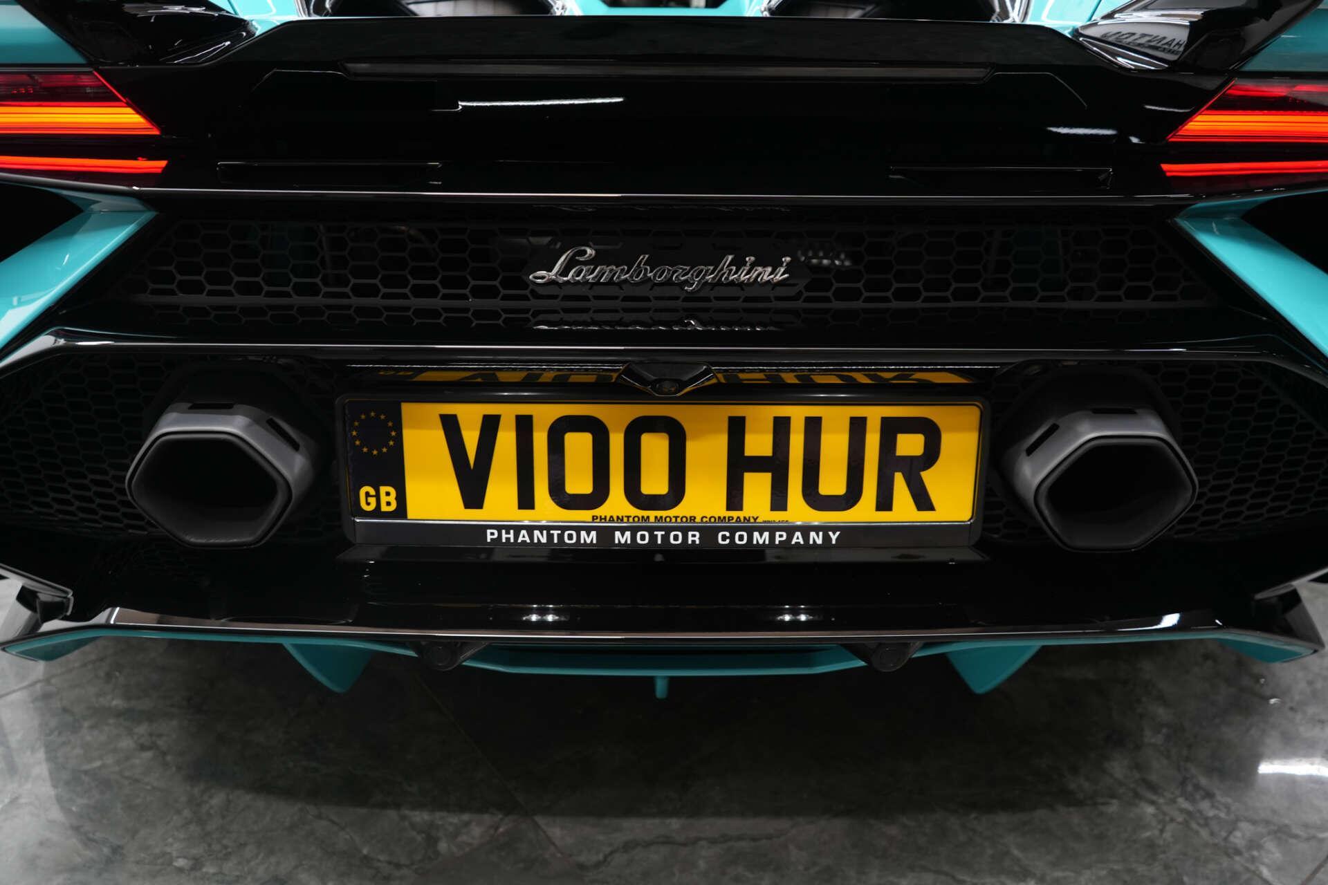 Lamborghini Huracan view 28