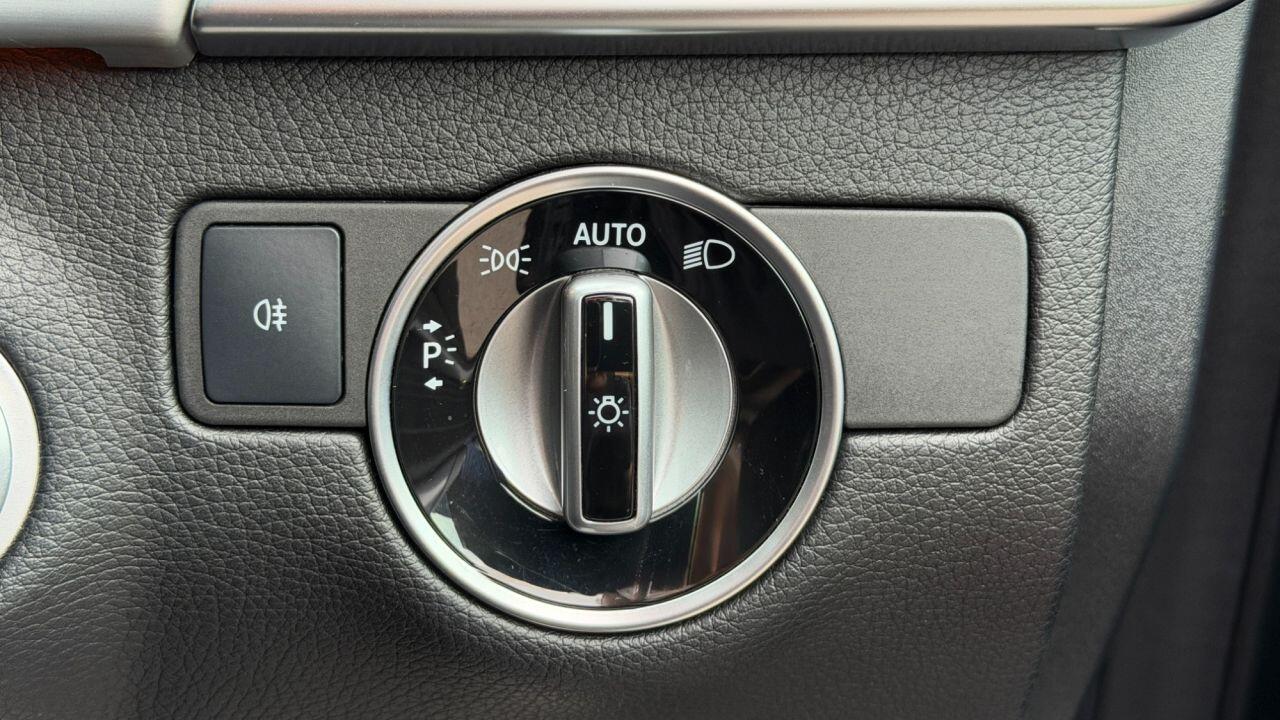 Mercedes-Benz Gle view 33