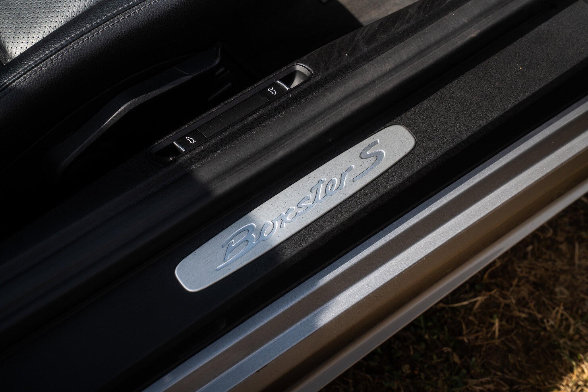 Porsche 718 Boxster view 28
