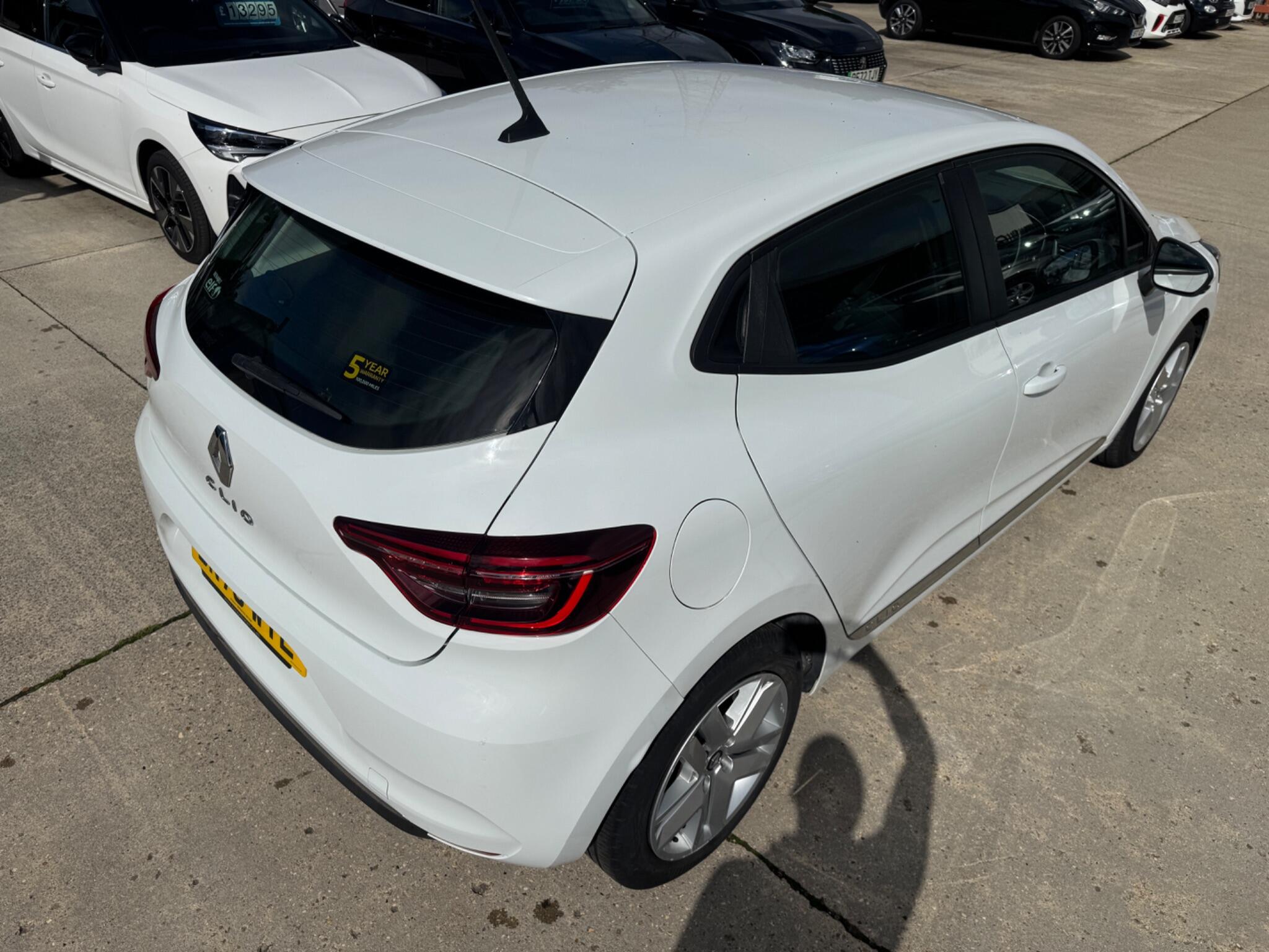 Renault Clio view 12