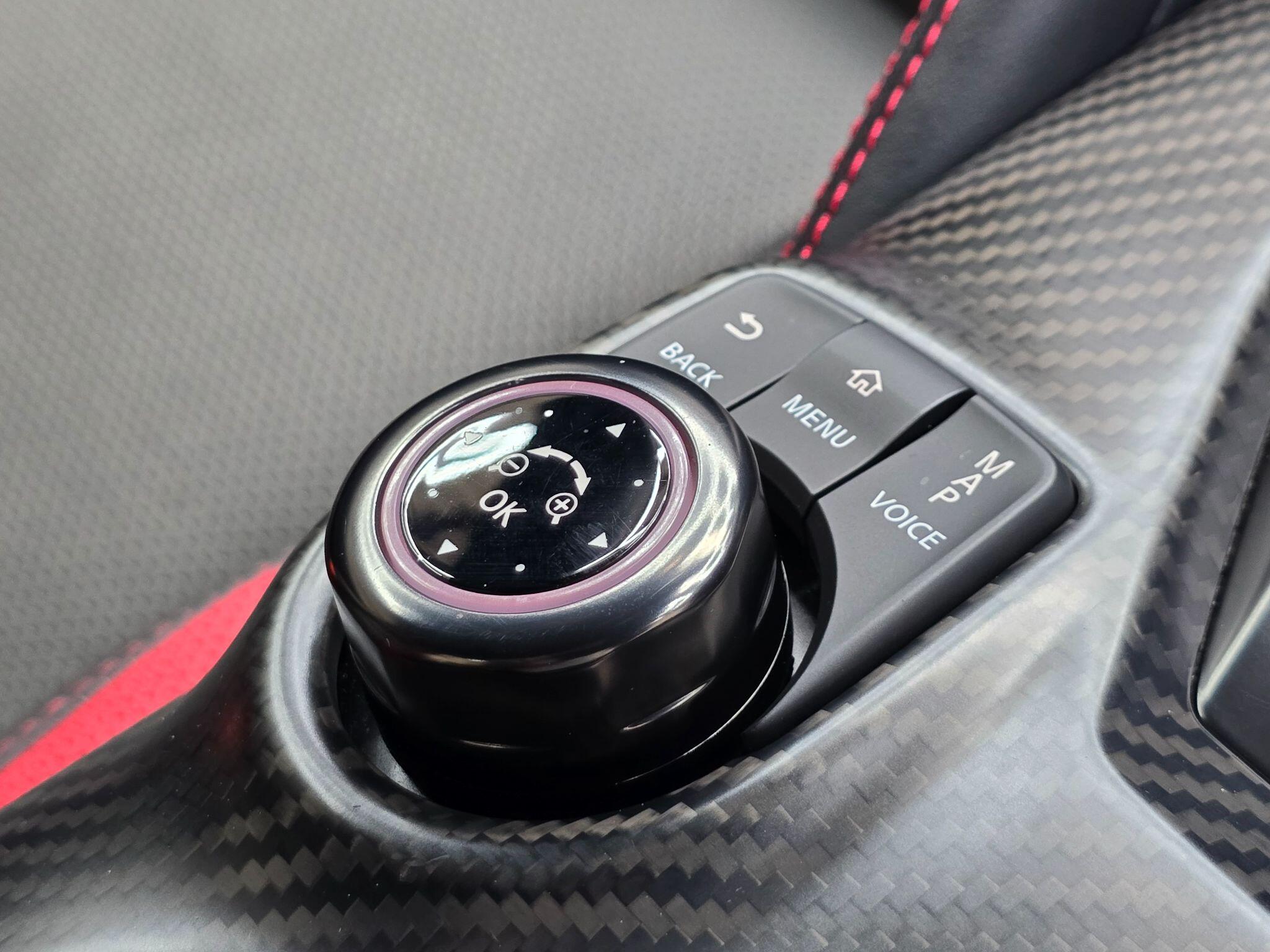 Nissan GT-R view 29