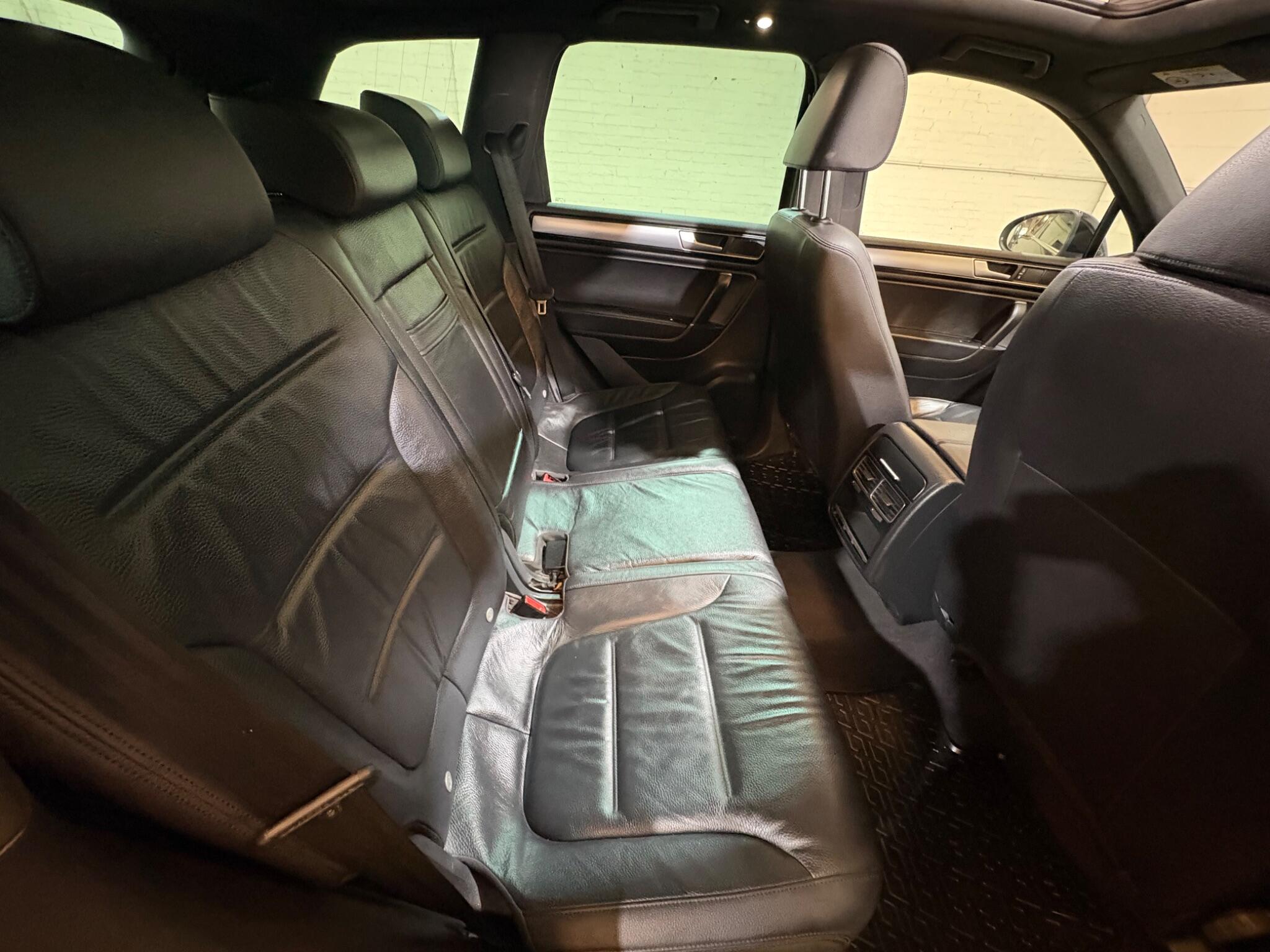 Volkswagen Touareg view 72