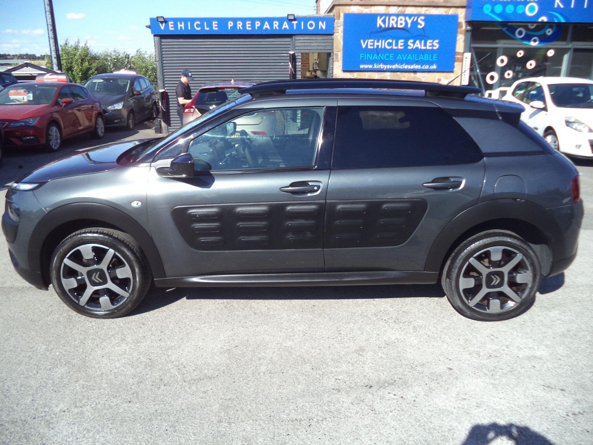 Citroen C4 Cactus view 5