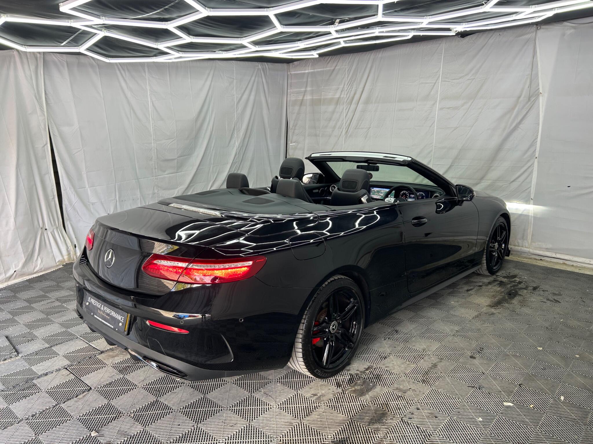 Mercedes-Benz E Class view 11