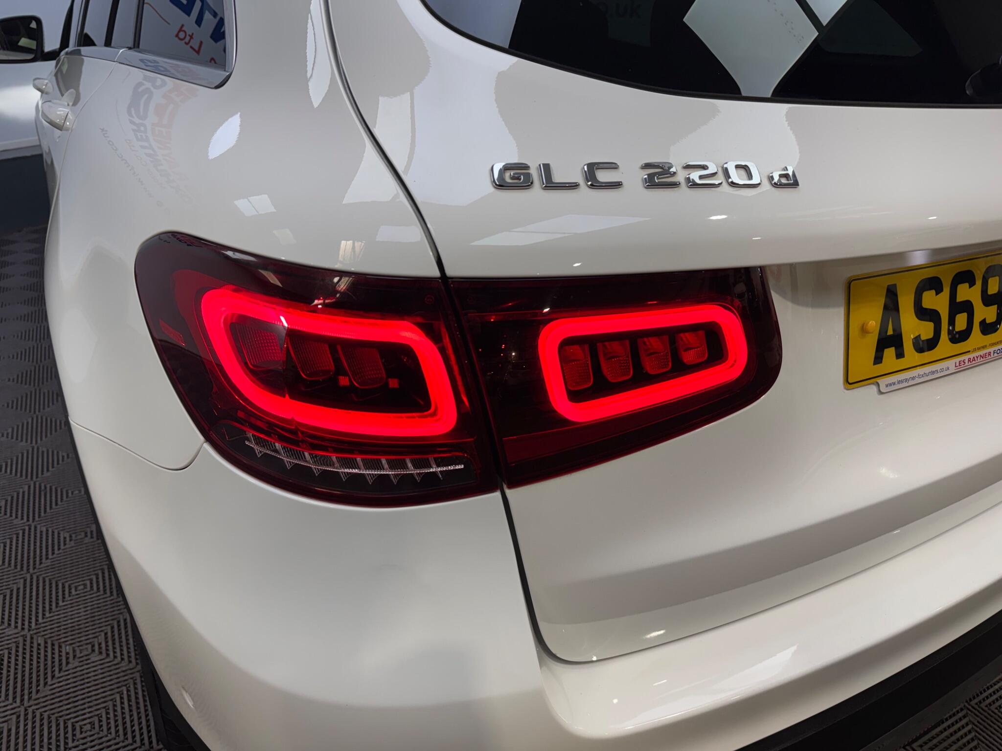 Mercedes-Benz GLC view 26