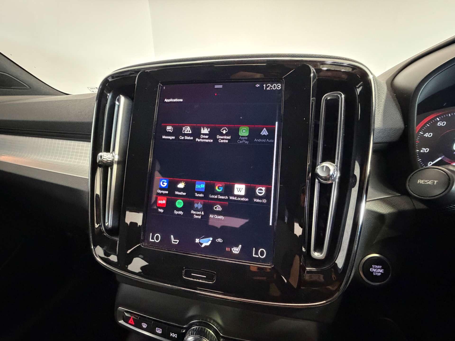 Volvo XC40 view 43