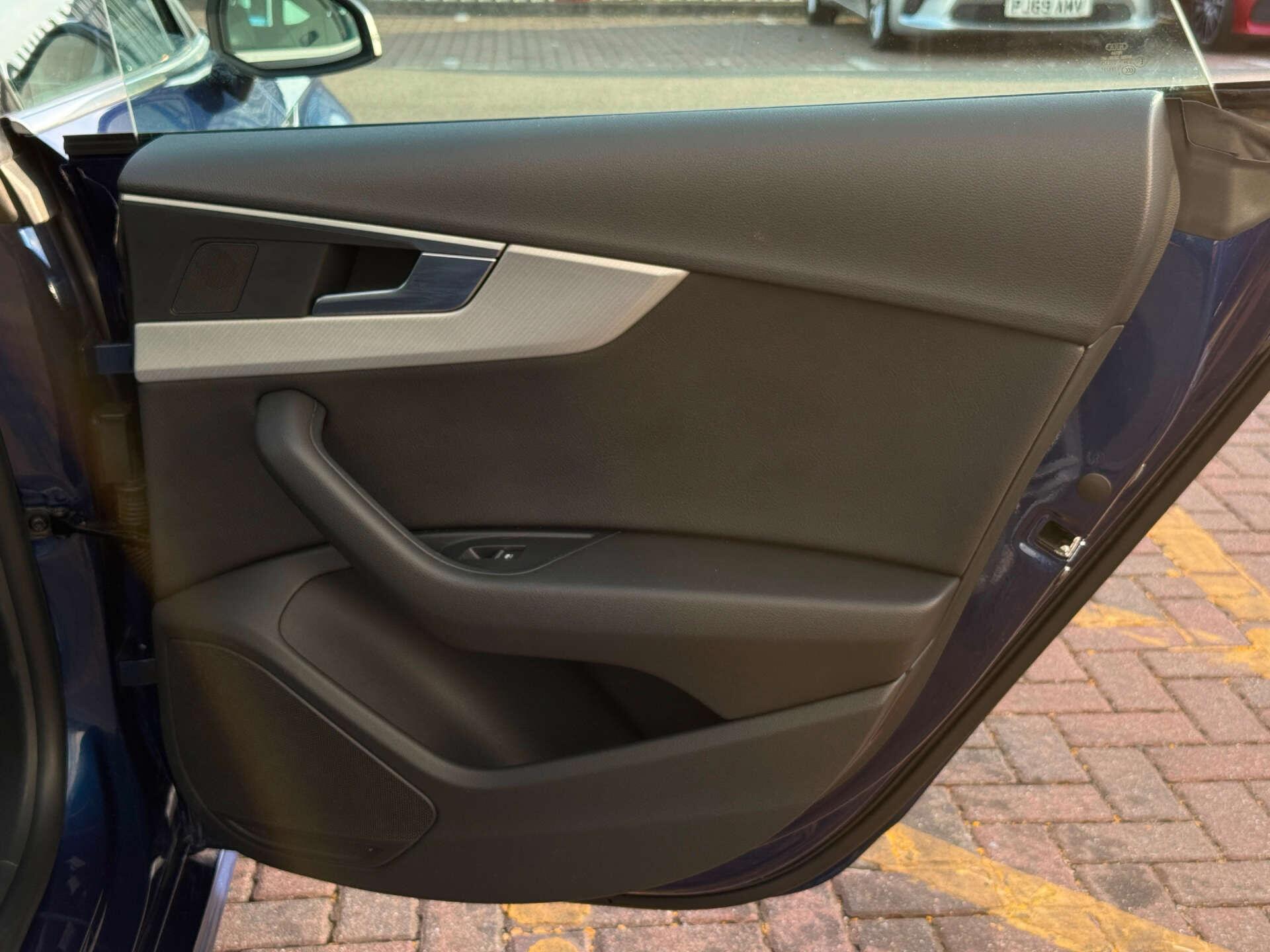 Audi A5 view 26