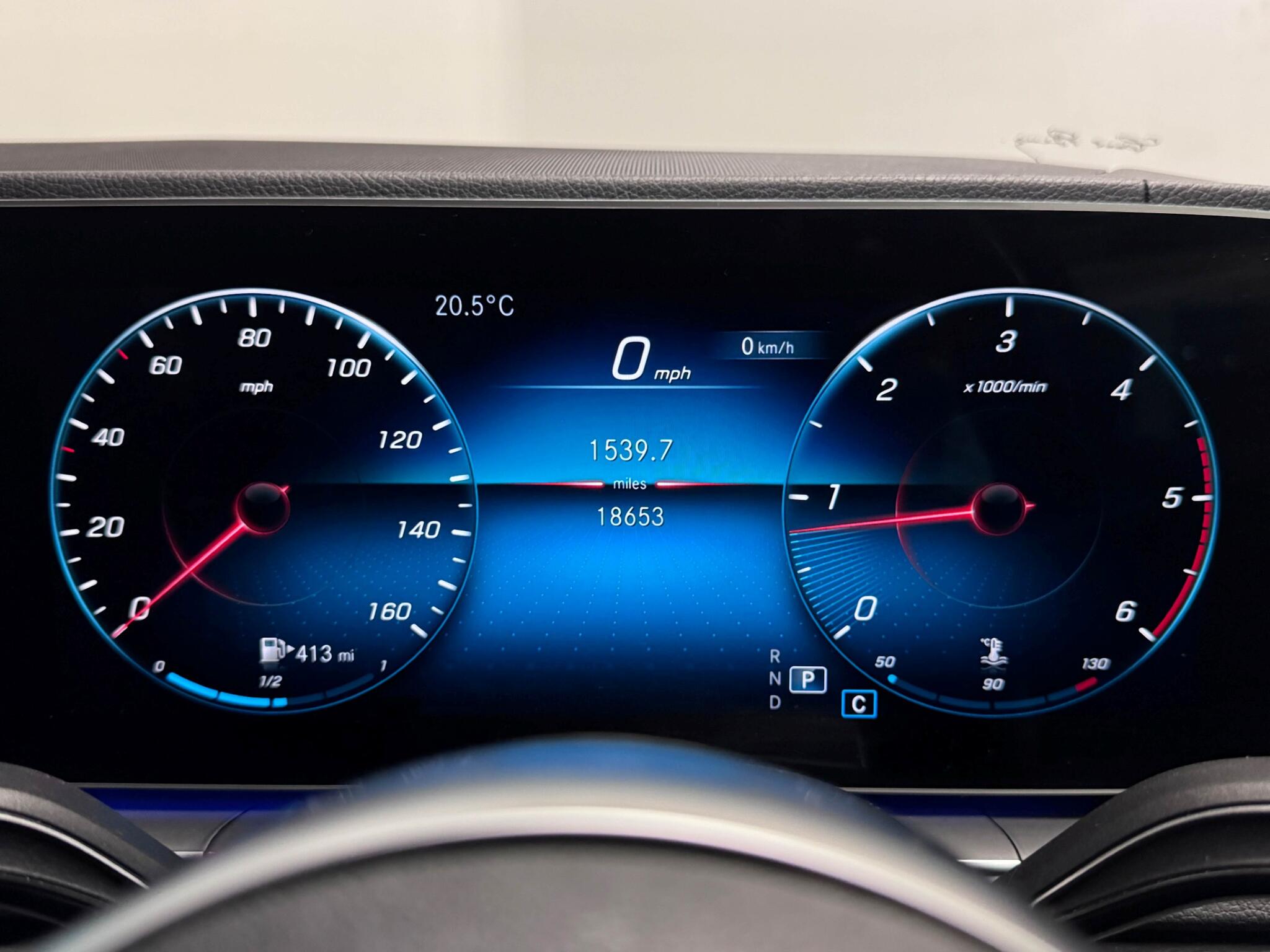 Mercedes-Benz Gle view 13