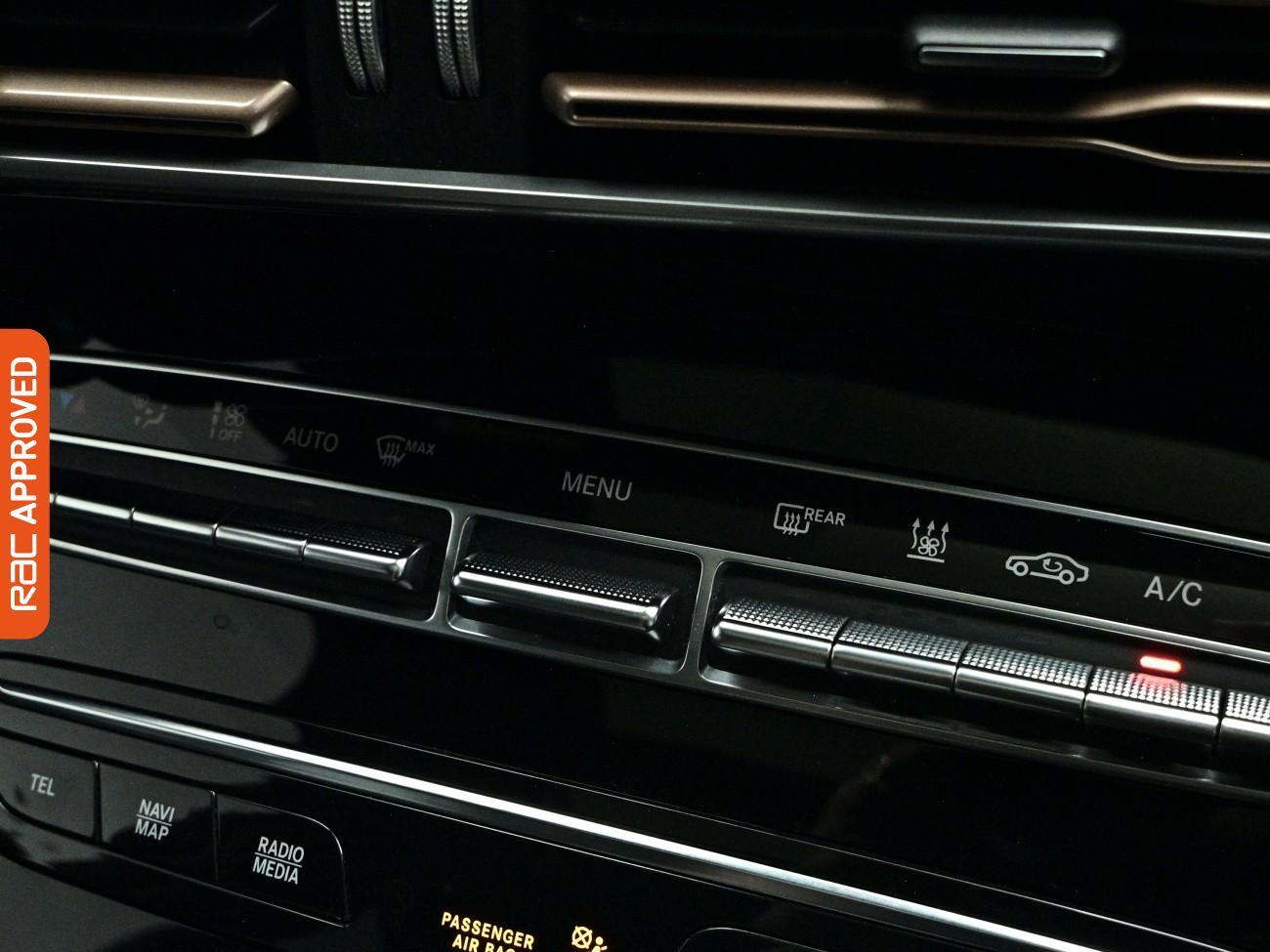 Mercedes-Benz Eqc view 20