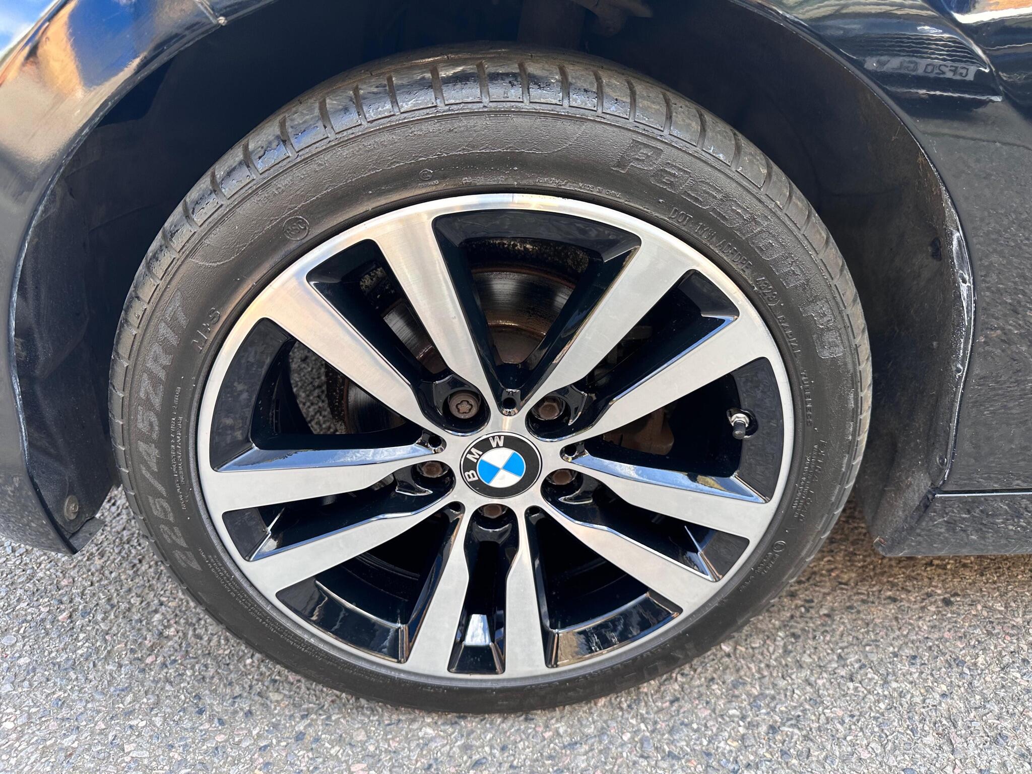 BMW 1 Series view 30