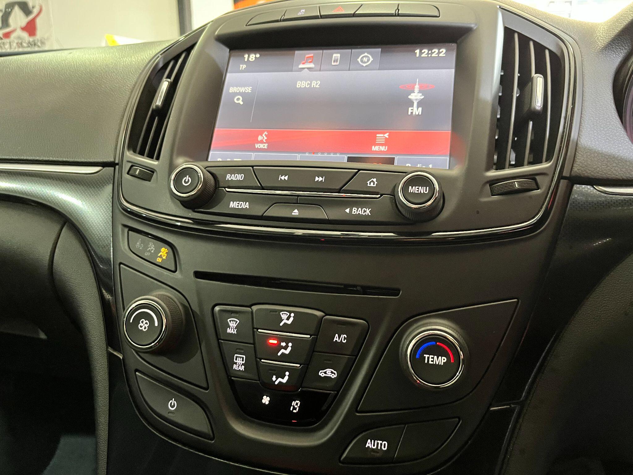 Vauxhall Insignia view 25
