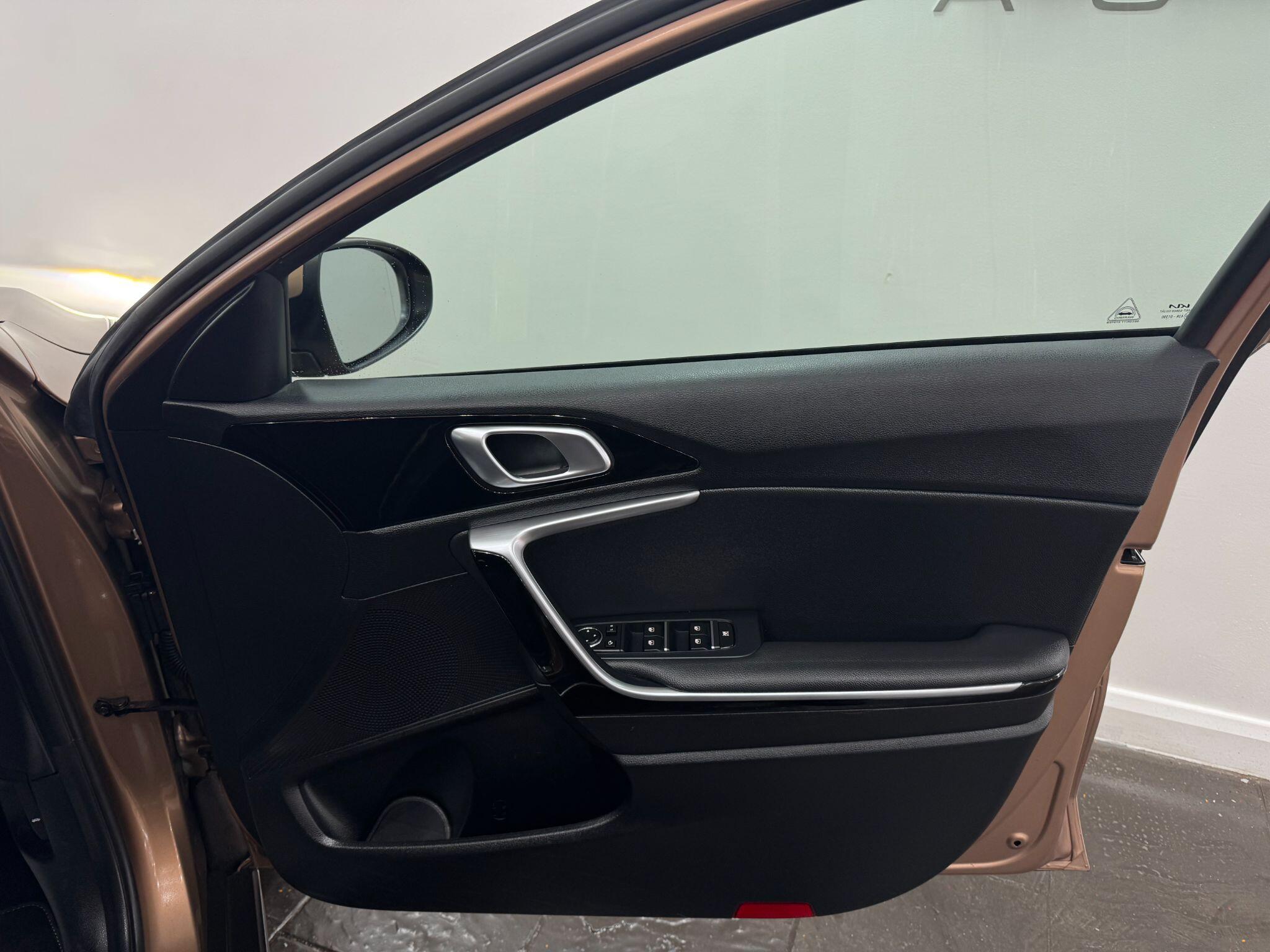 Kia Xceed view 24