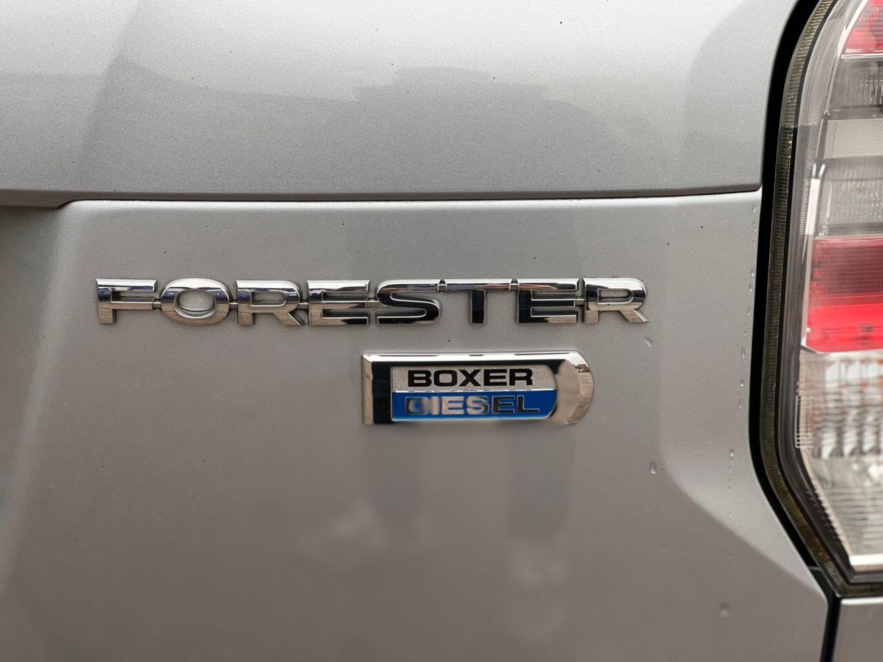 Subaru Forester view 11