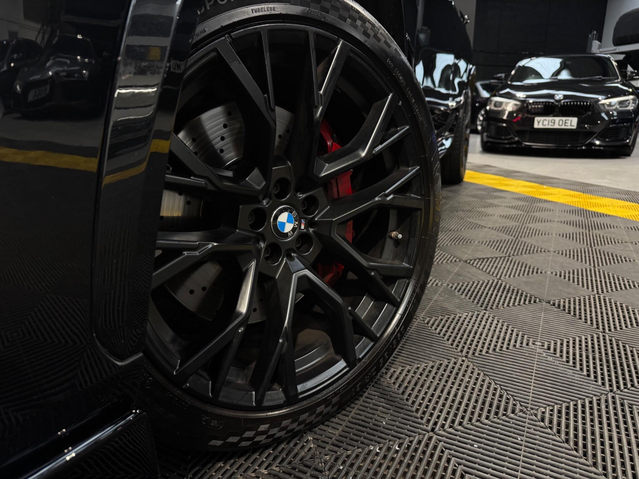 BMW X5 M view 2