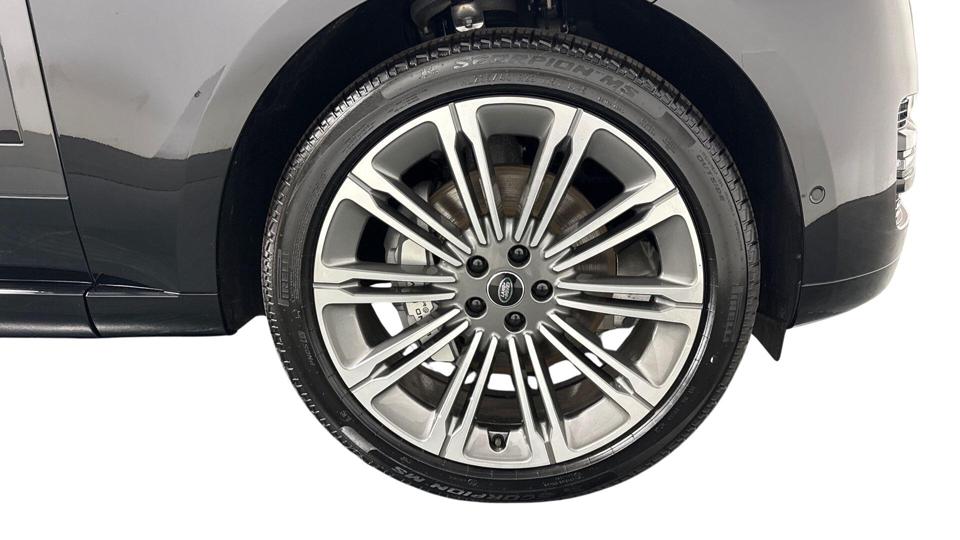 Land Rover Range Rover view 8