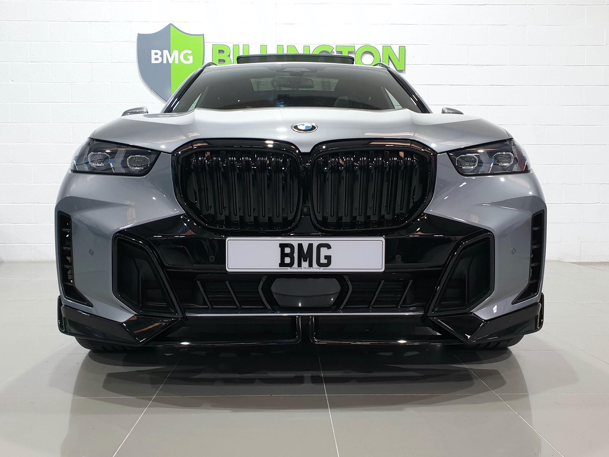 BMW X5 view 2