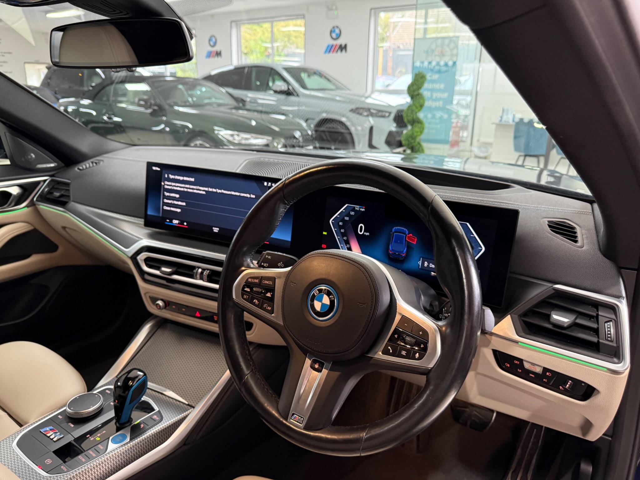 BMW I4 view 27