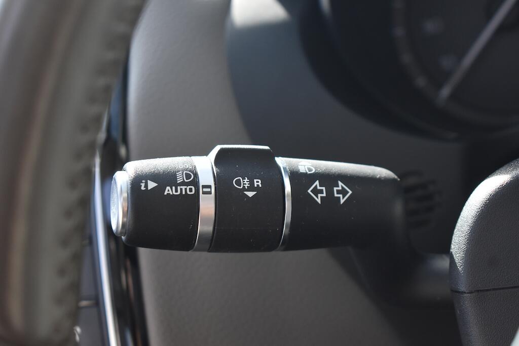 Jaguar Xe view 51