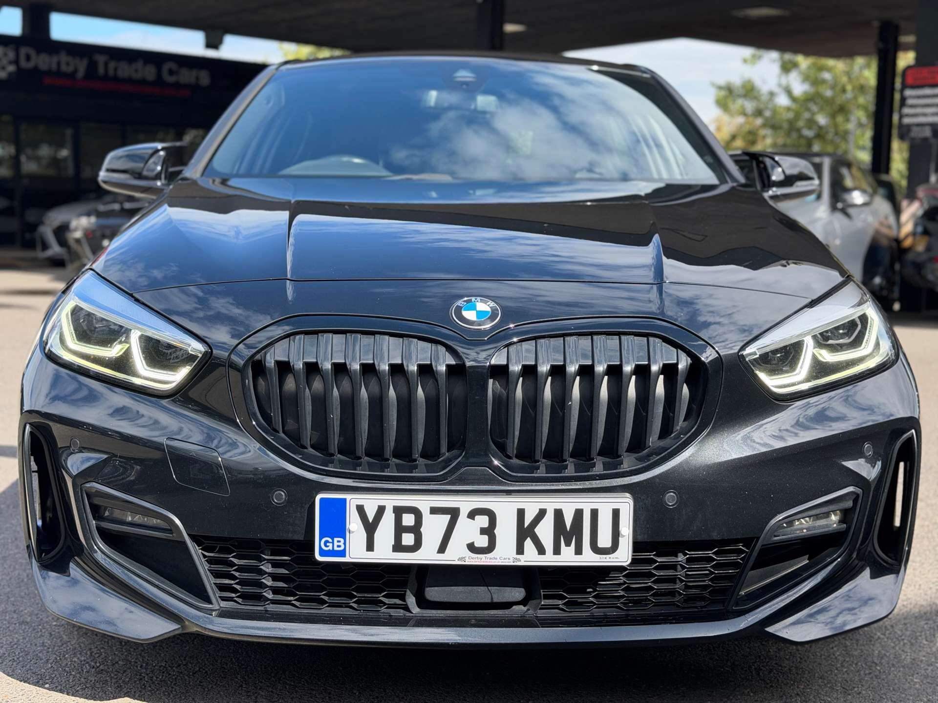 BMW 1 Series view 5