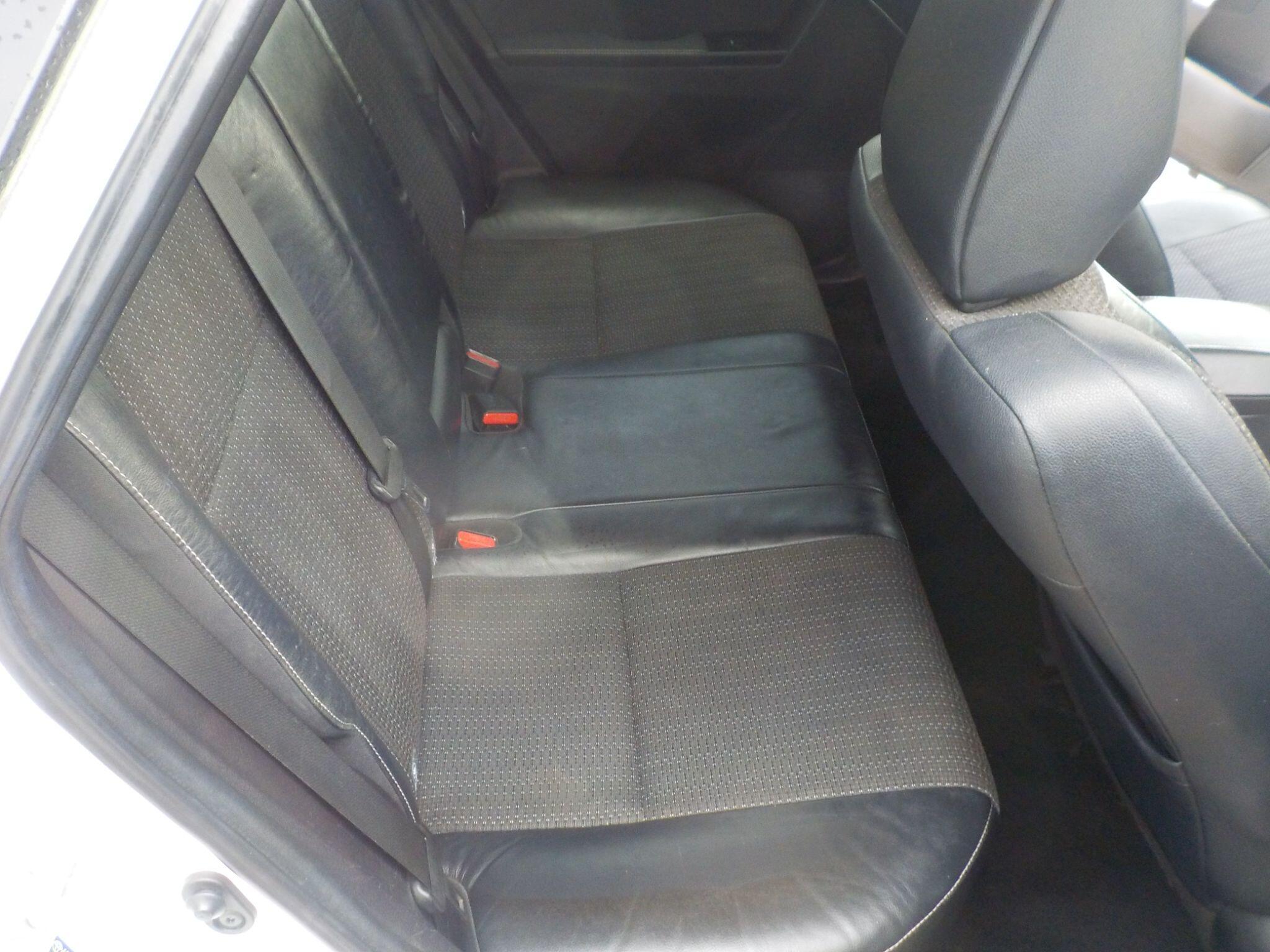 Toyota Auris 1.6 V-Matic Excel Touring Sports Euro 5 5dr