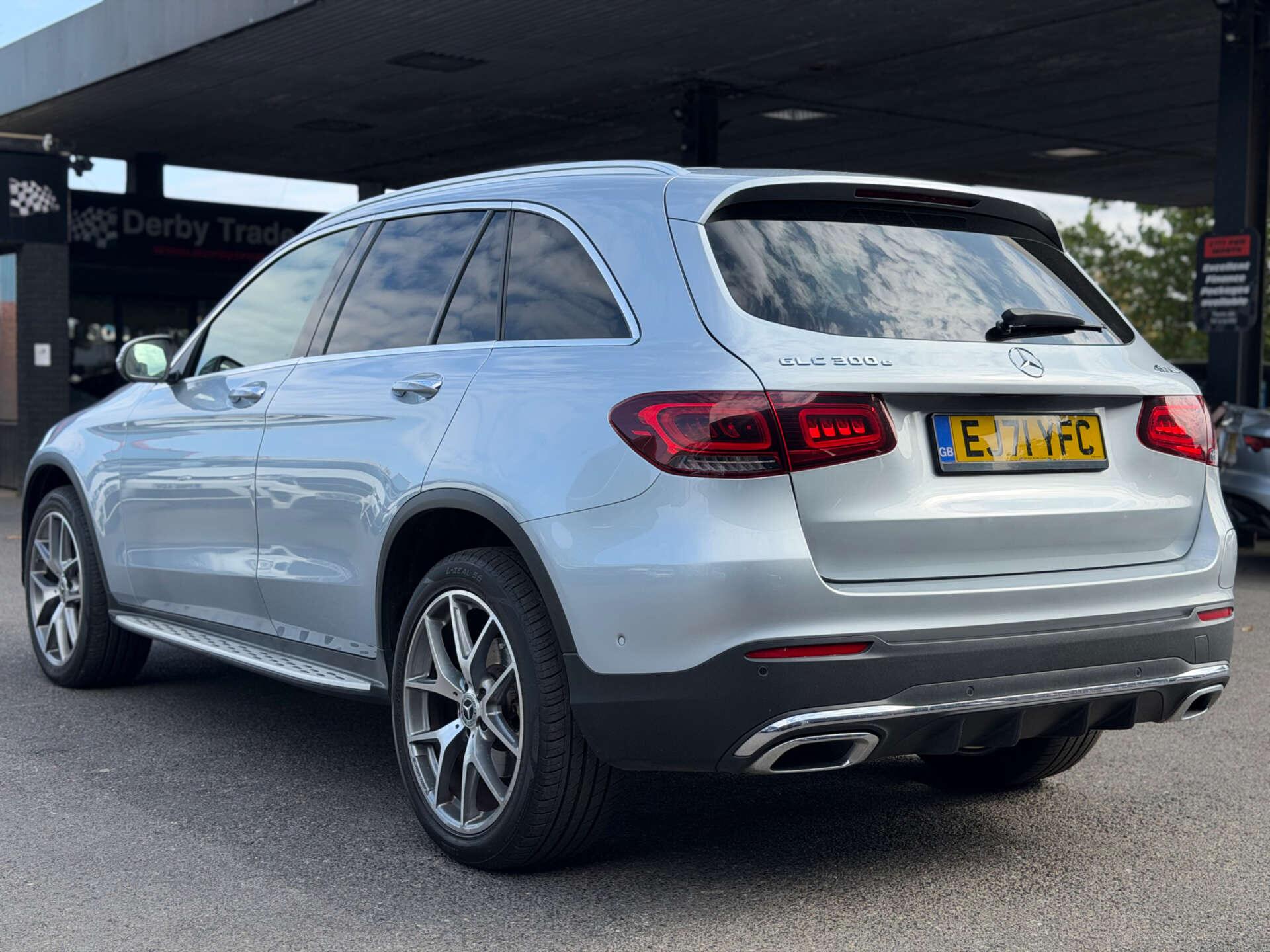 Mercedes-Benz GLC view 13