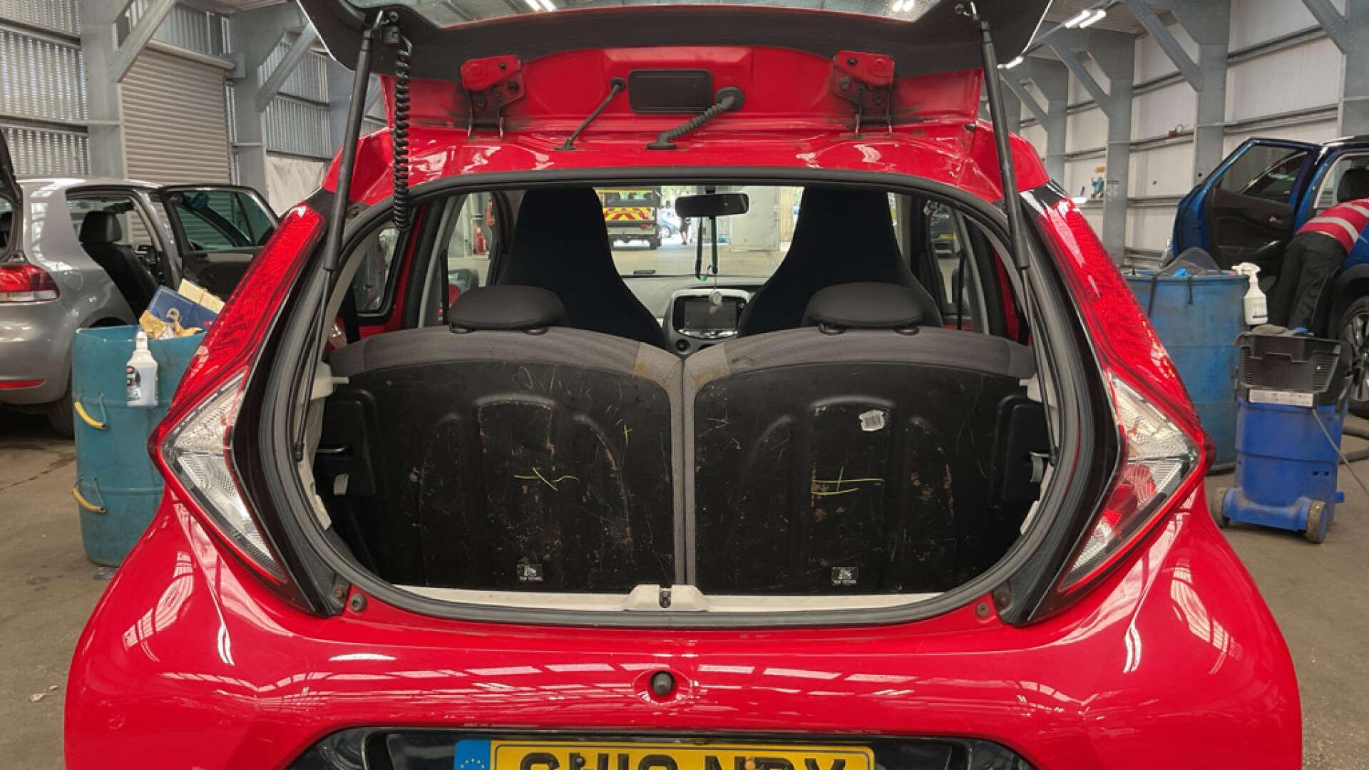 Toyota Aygo view 10