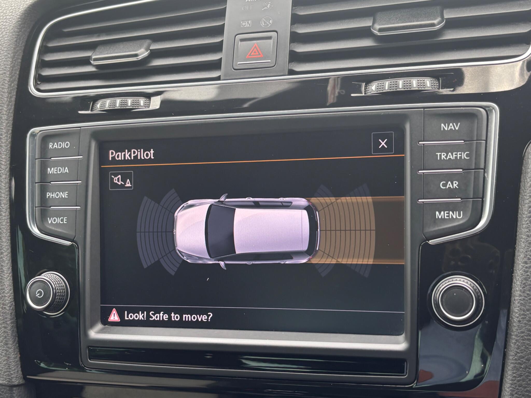 Volkswagen Golf view 11