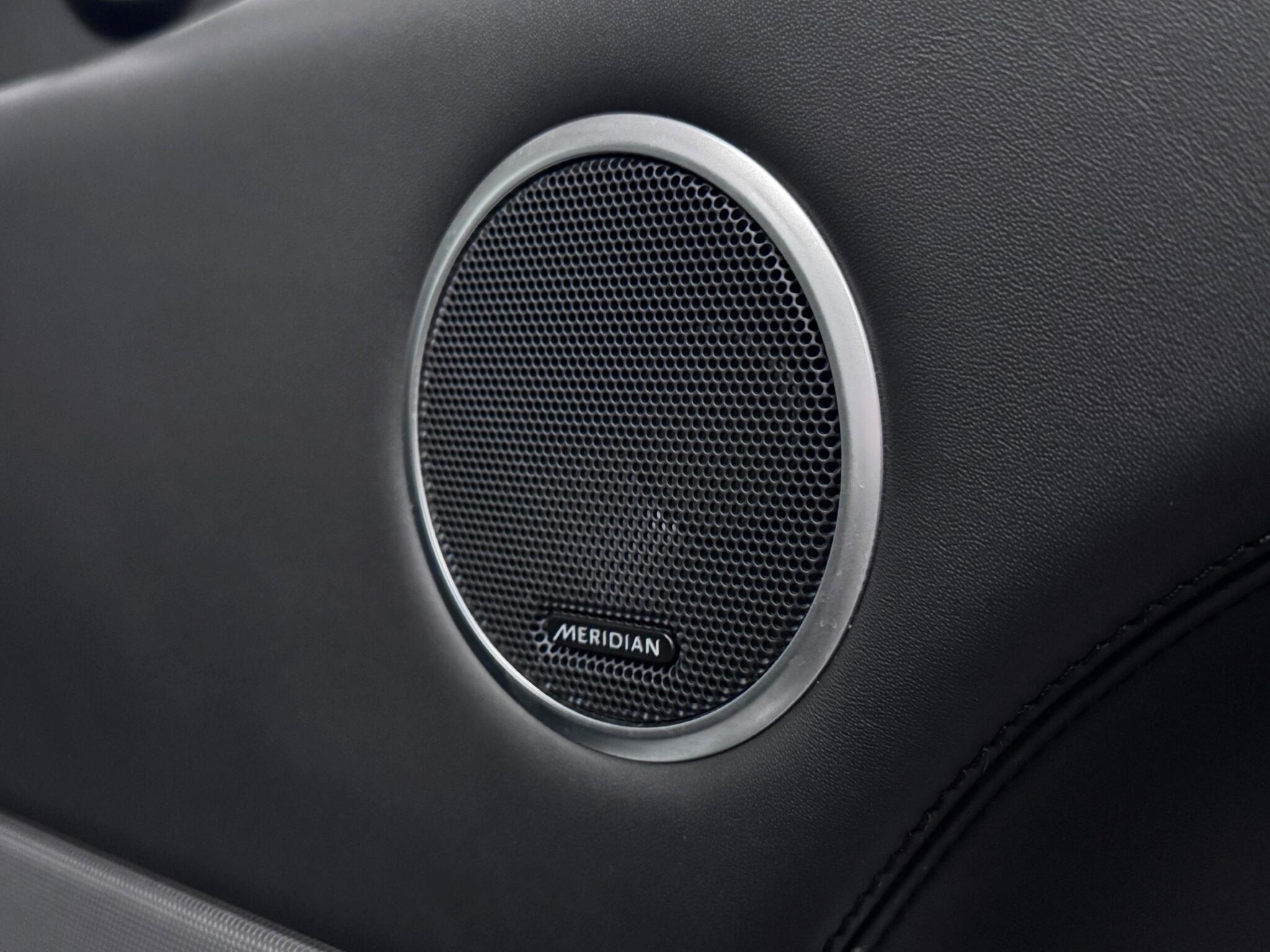 Land Rover Range Rover Sport view 18