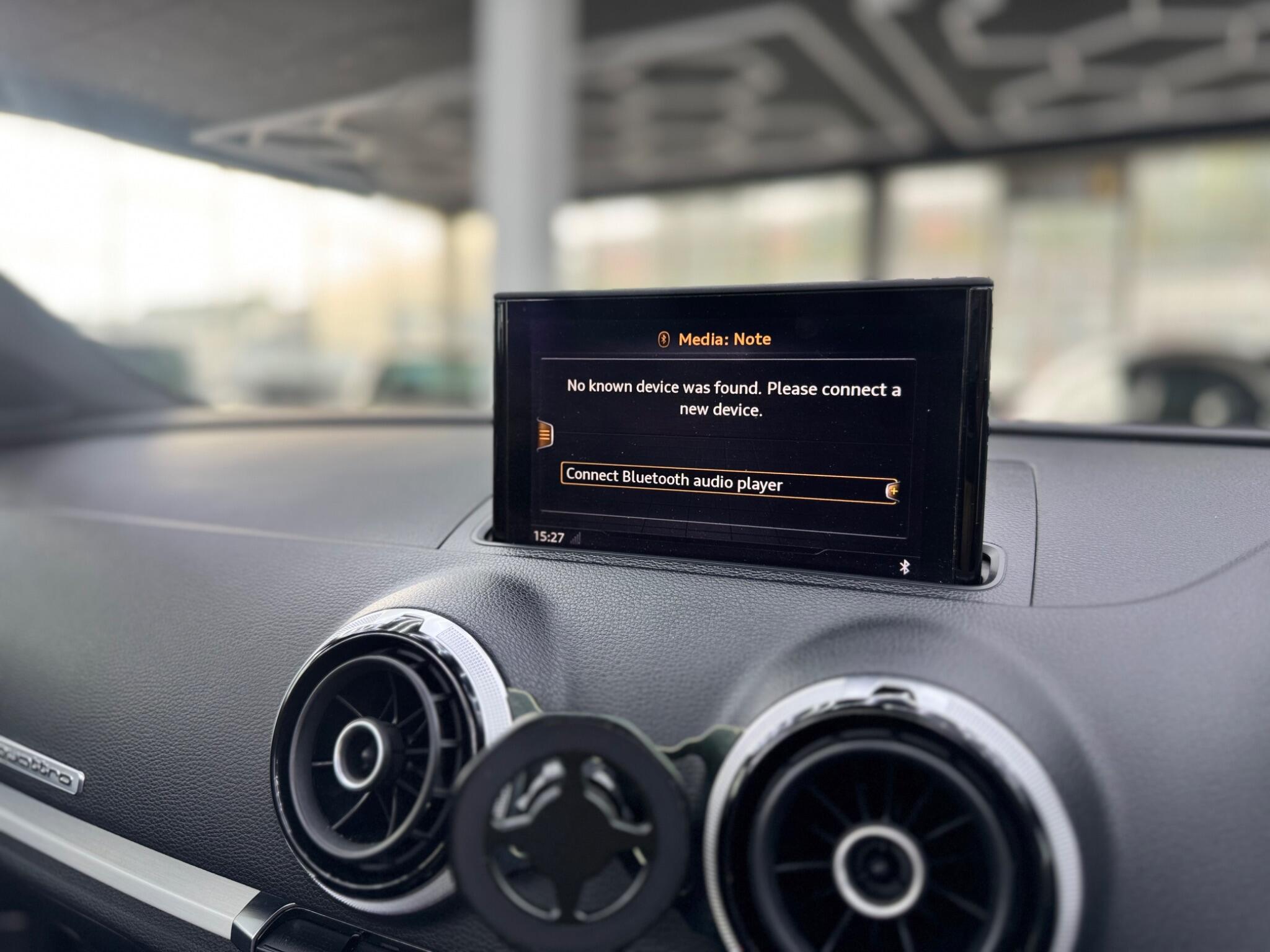 Audi S3 view 90