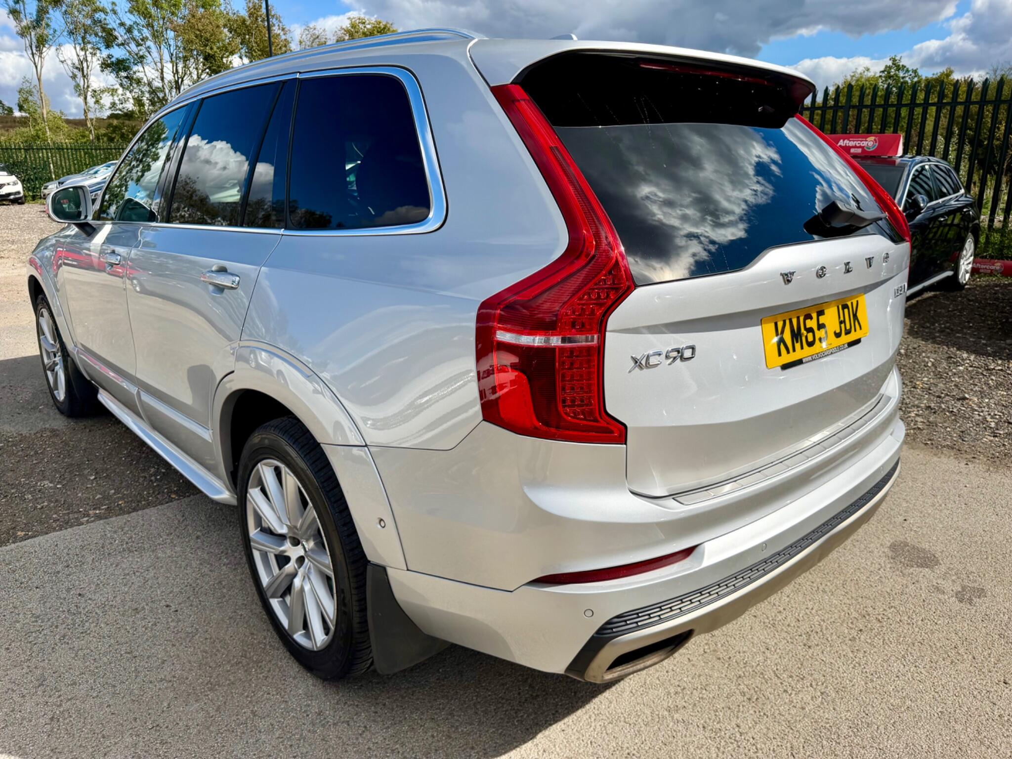 Volvo XC90 view 12