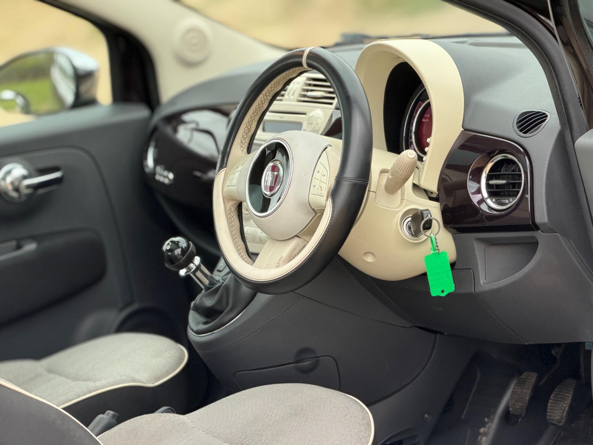 2014 Fiat 500 1.2 Lounge Euro 6 (s/s) 3dr image 18