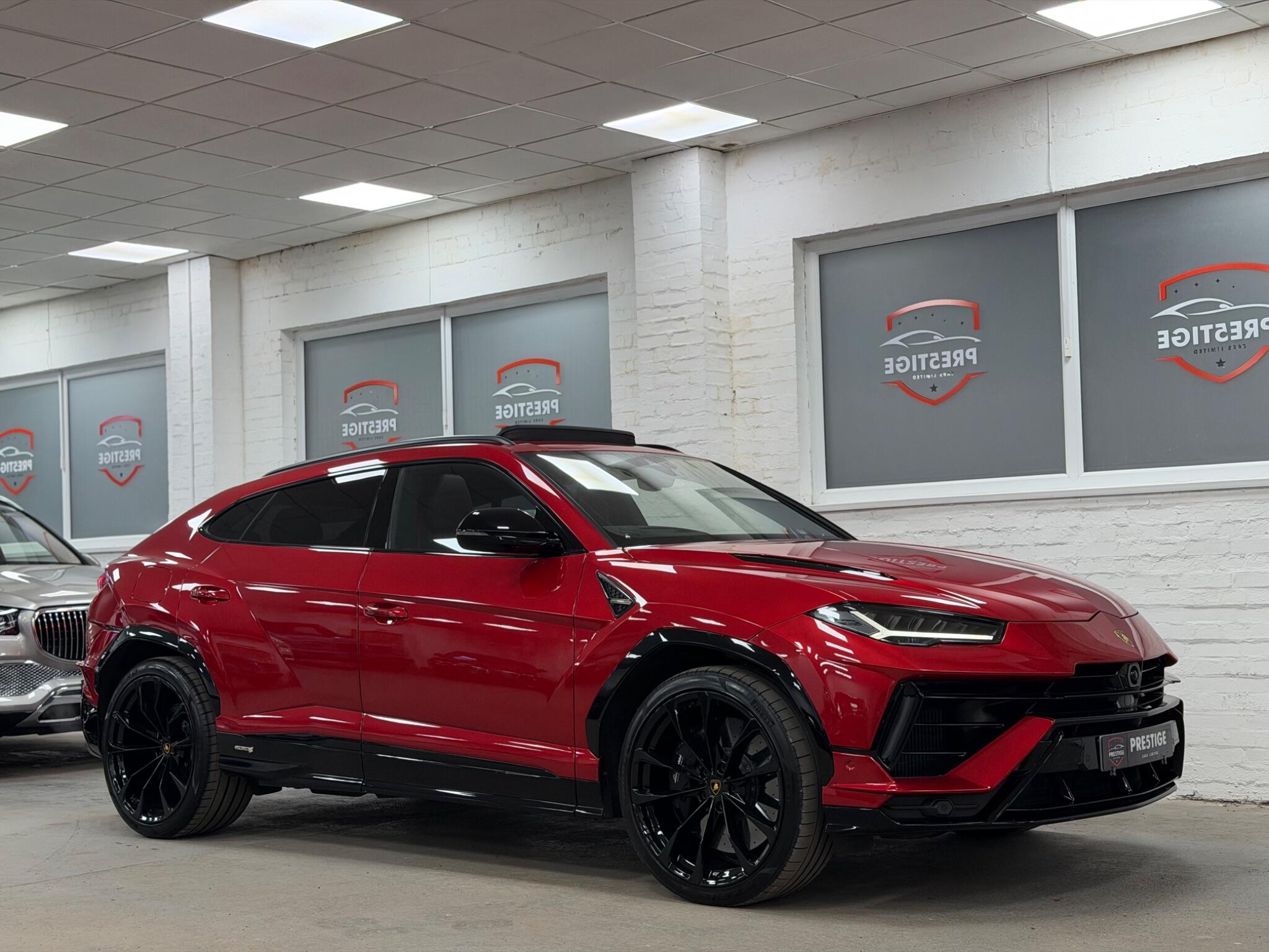 Lamborghini Urus view 27