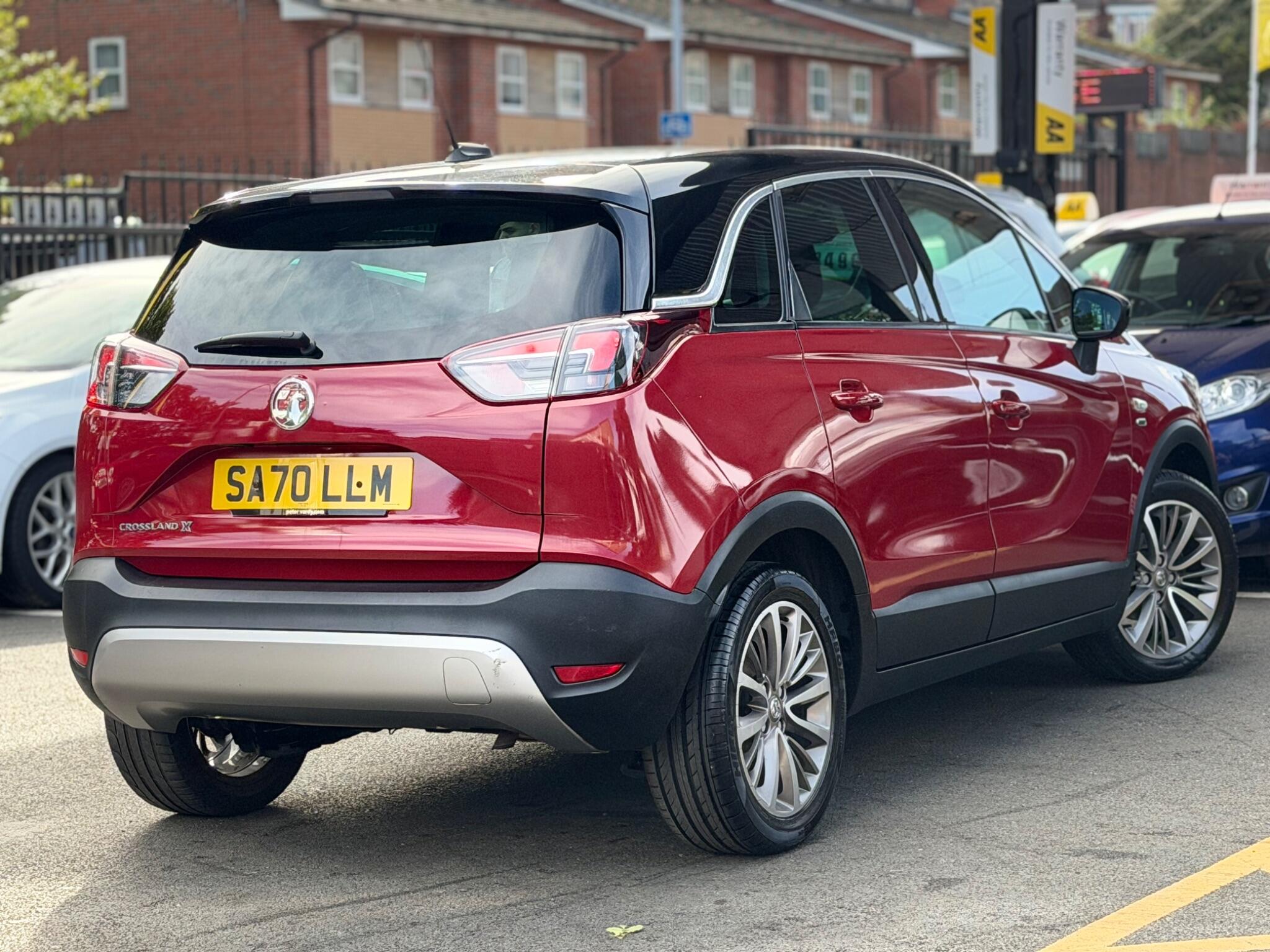 Vauxhall Crossland X view 2