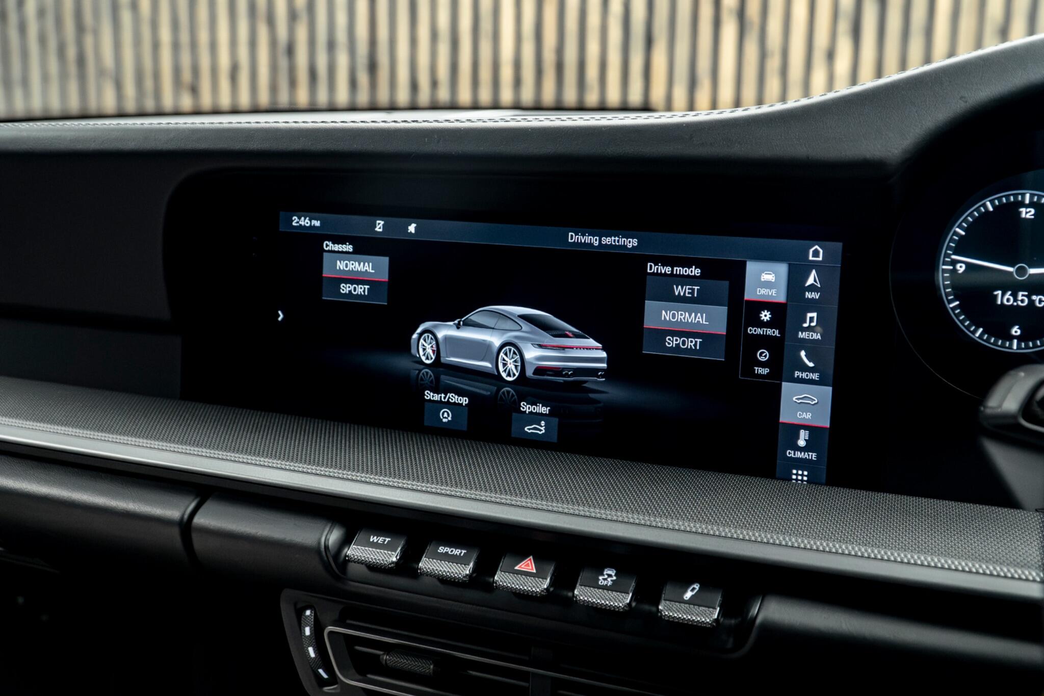 Porsche 911 view 37