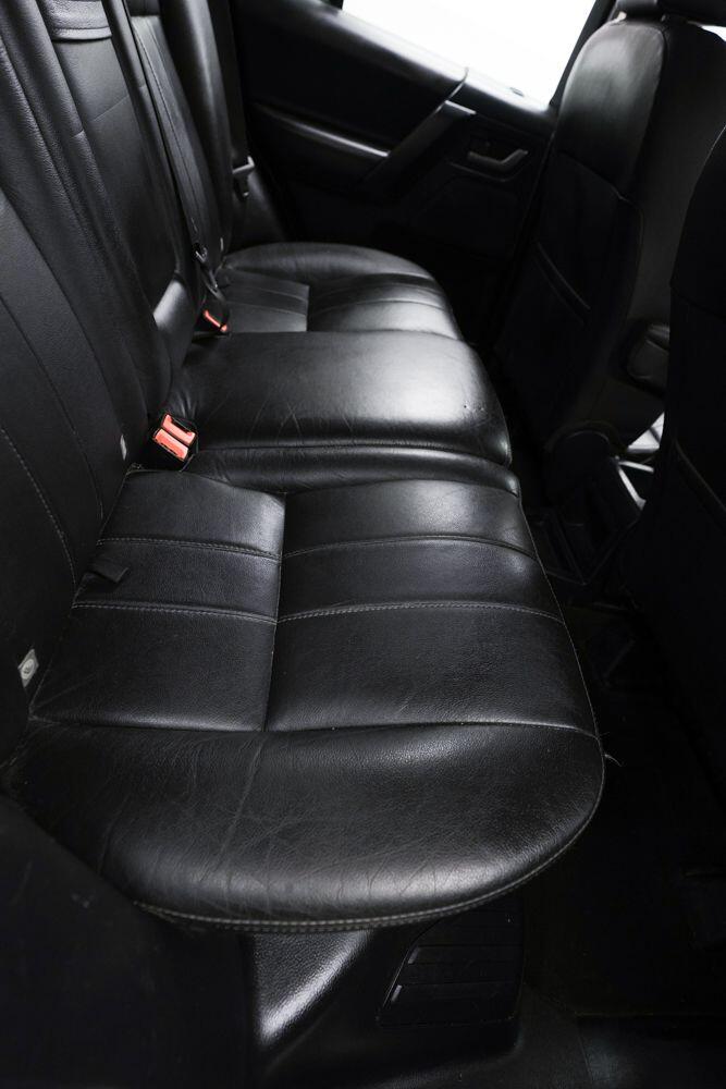 Land Rover Freelander 2 view 13