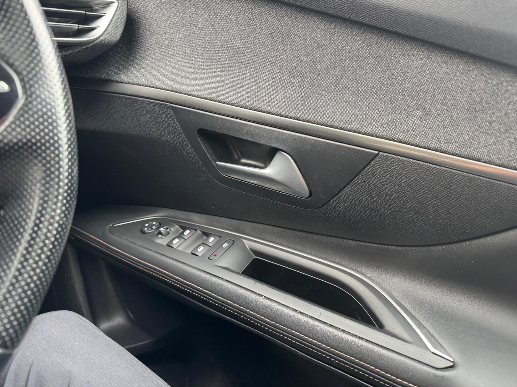 Peugeot 3008 view 91