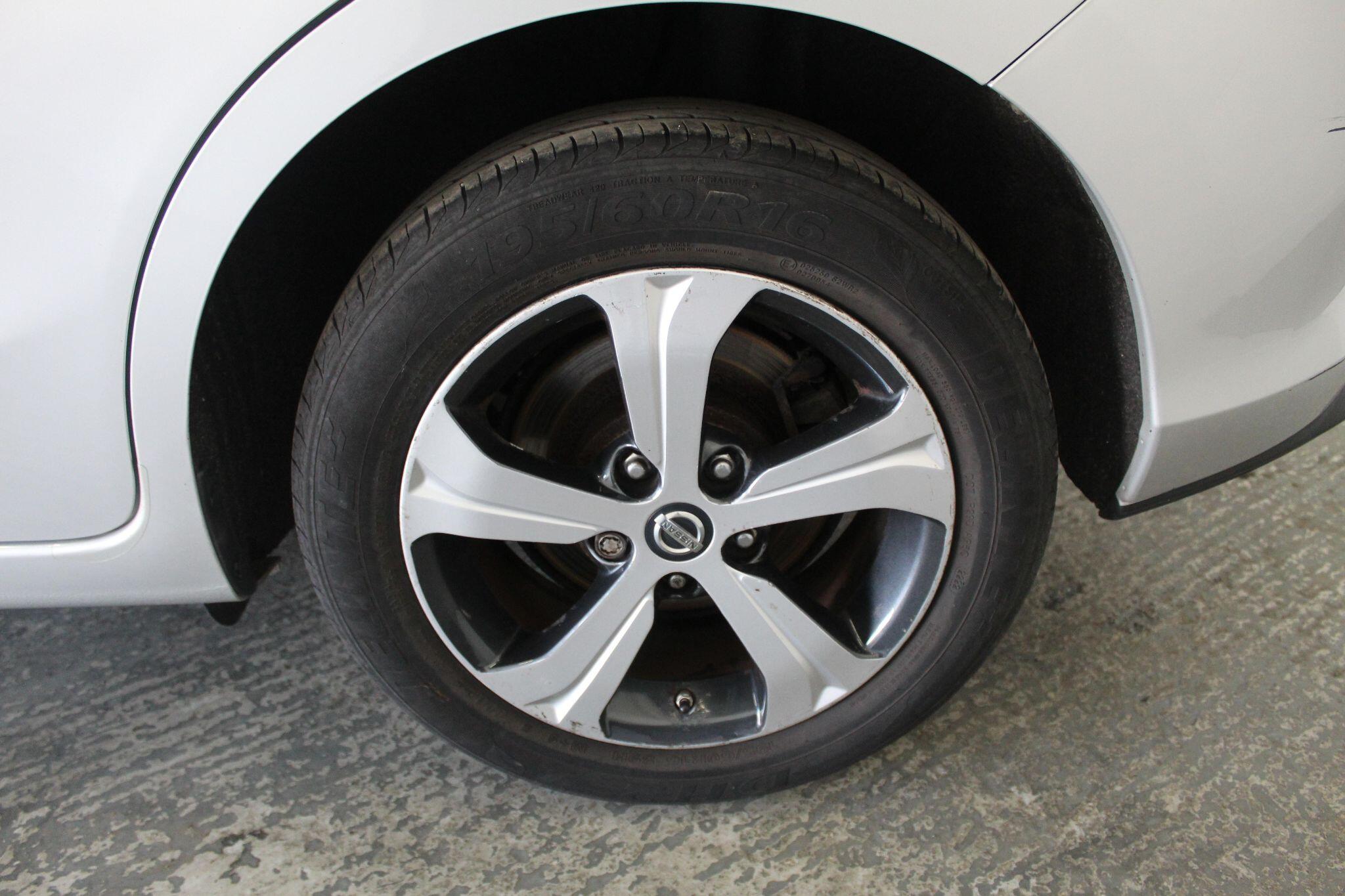 Nissan Pulsar view 51