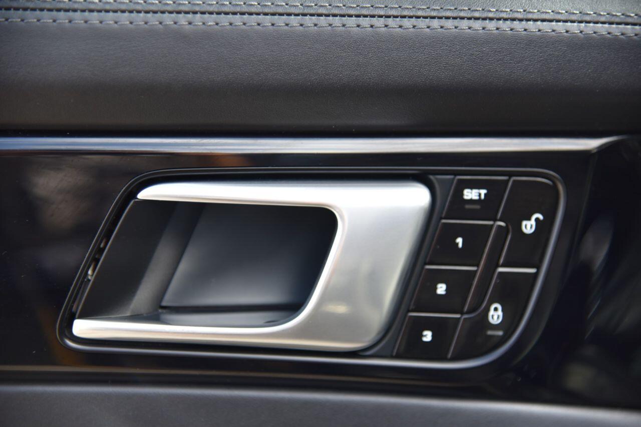 Porsche Panamera view 68