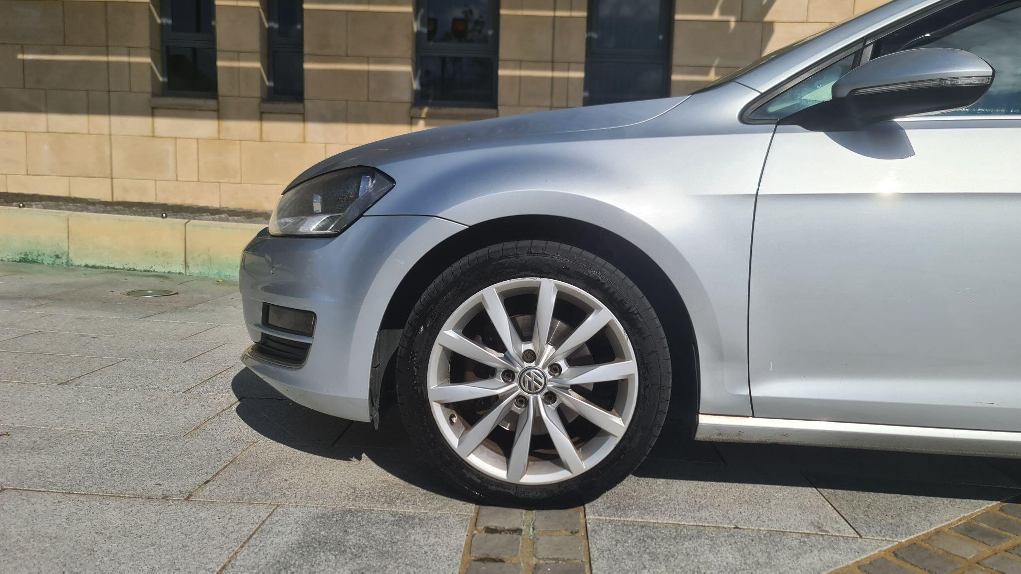 Volkswagen Golf view 23