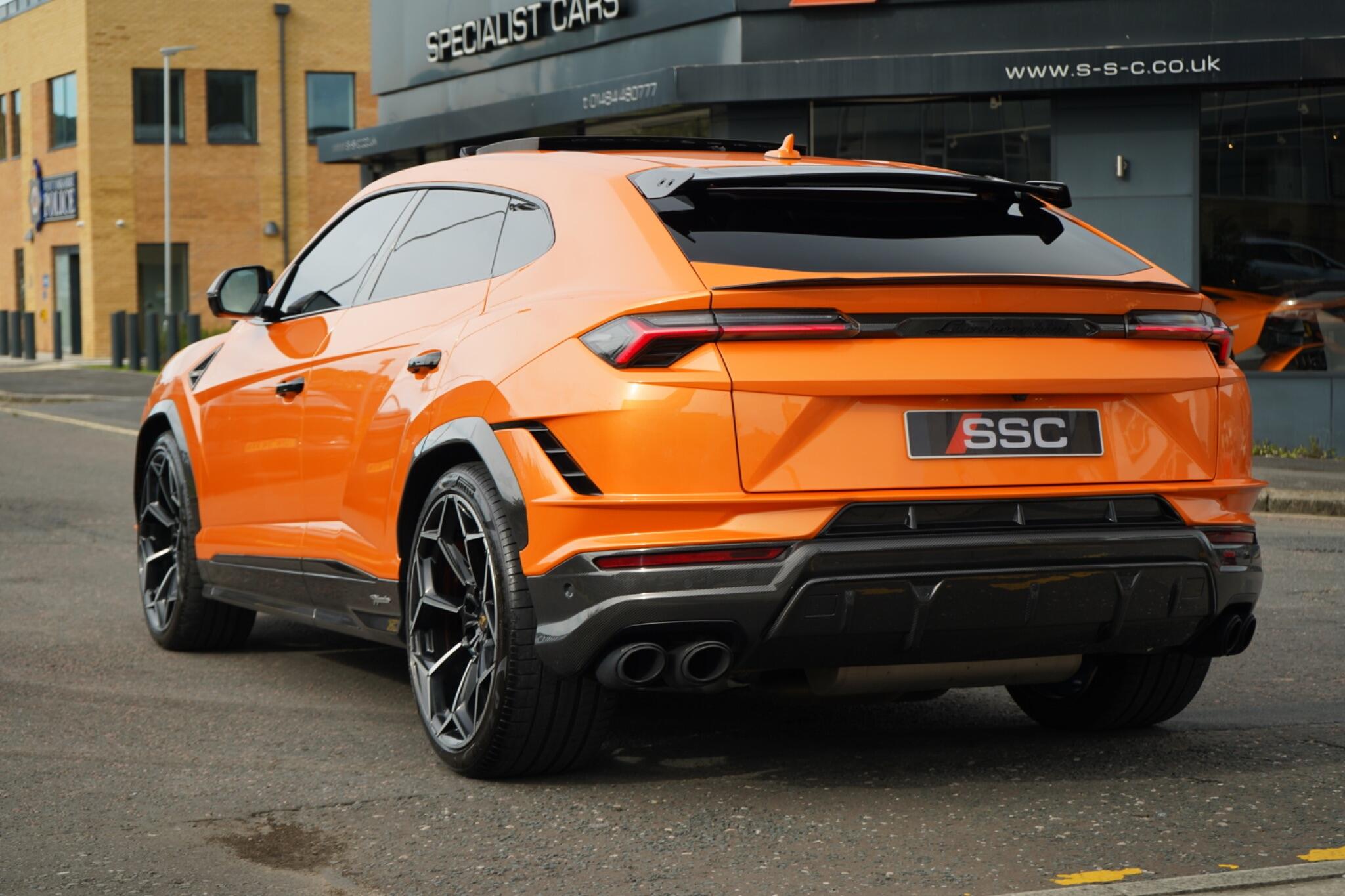 Lamborghini Urus view 15