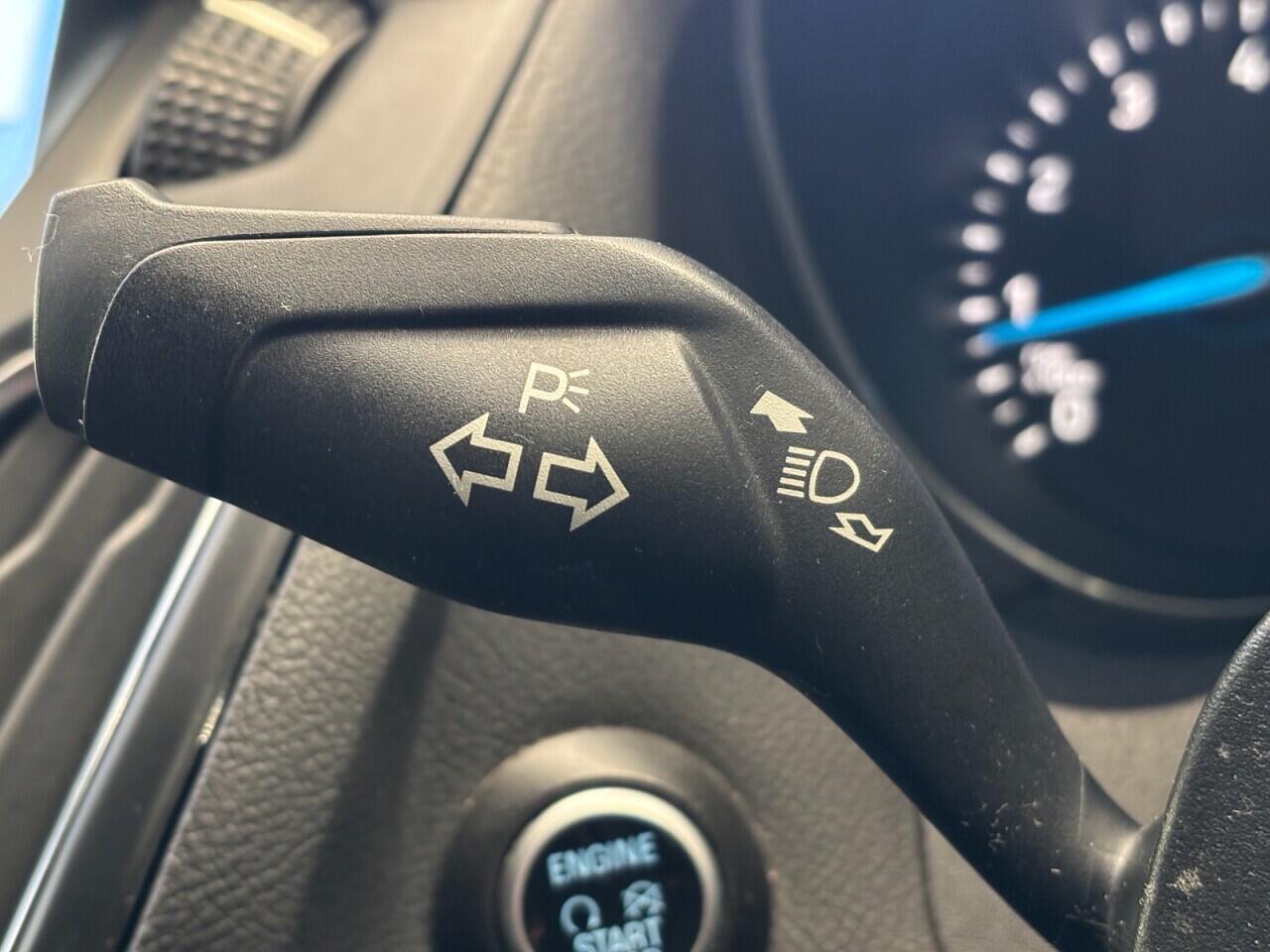 Ford Focus view 36