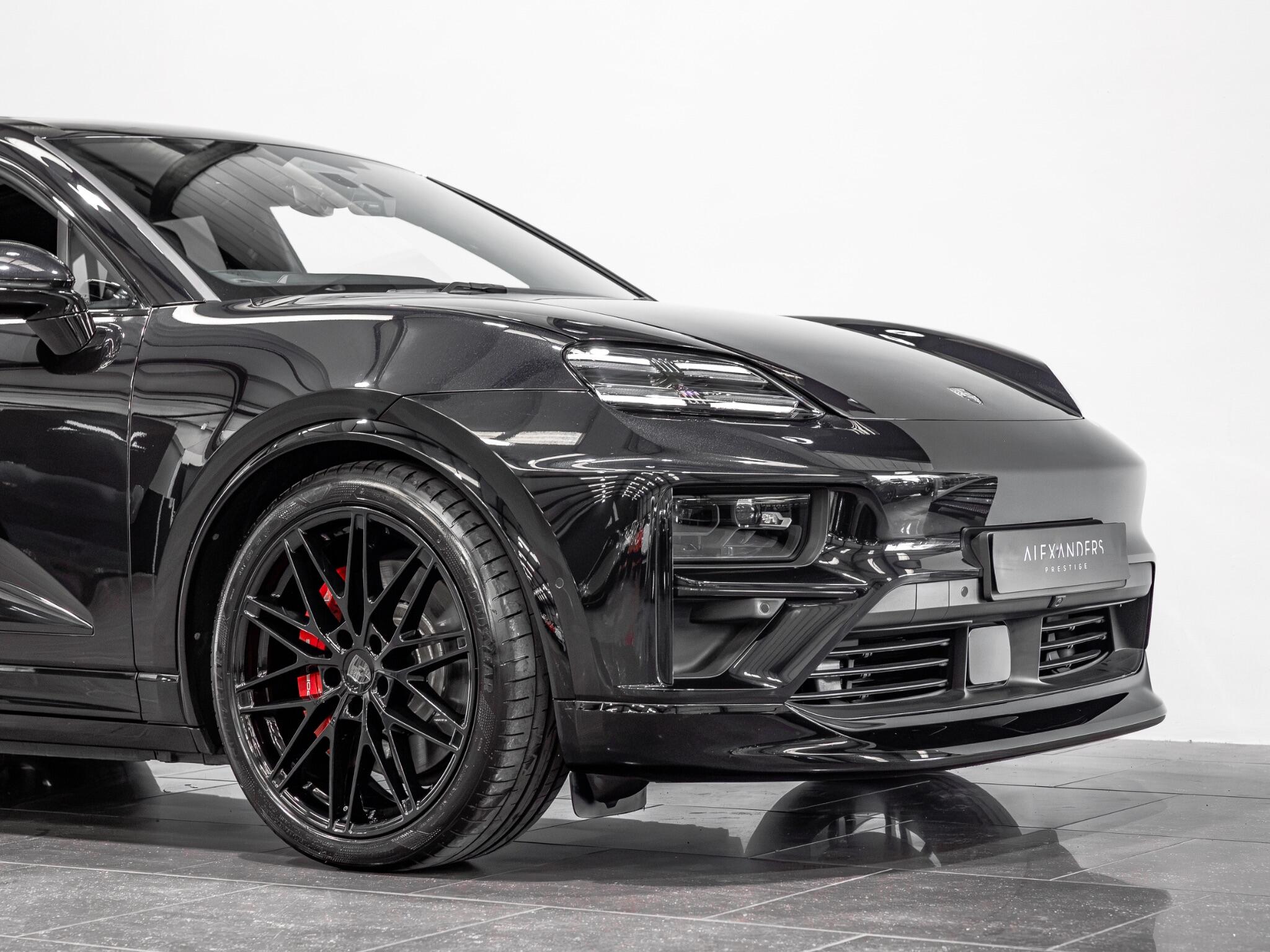 Porsche Macan view 10