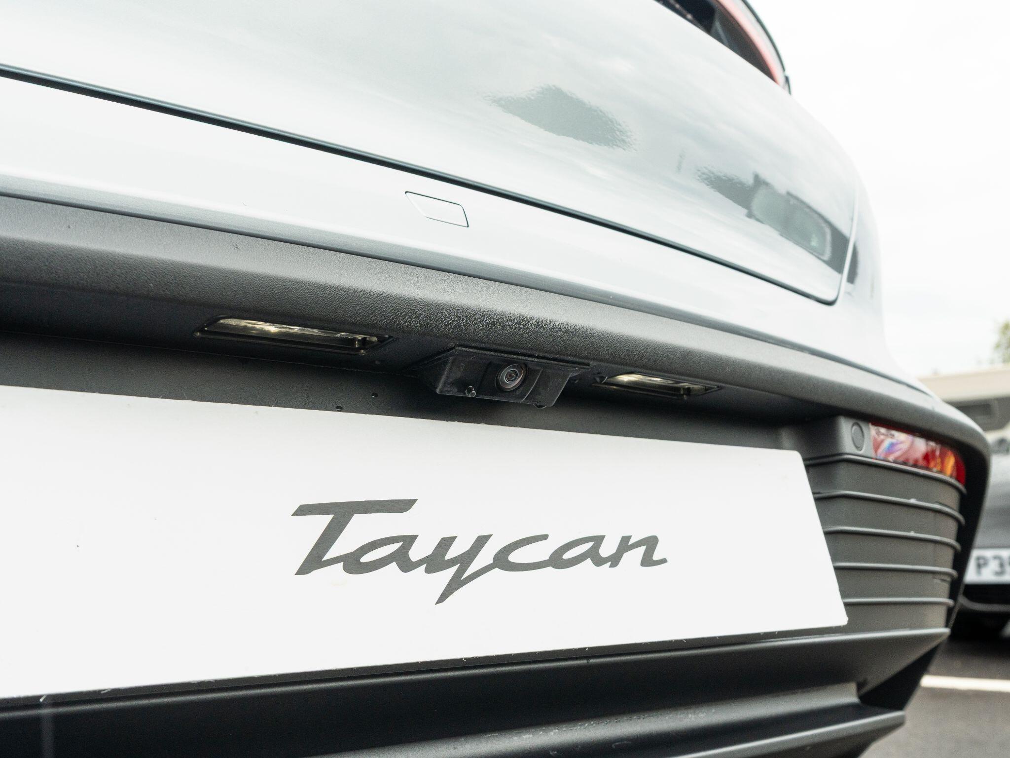 Porsche Taycan view 18