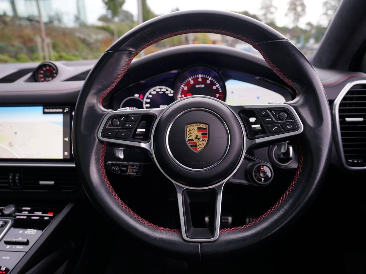Porsche Cayenne view 28