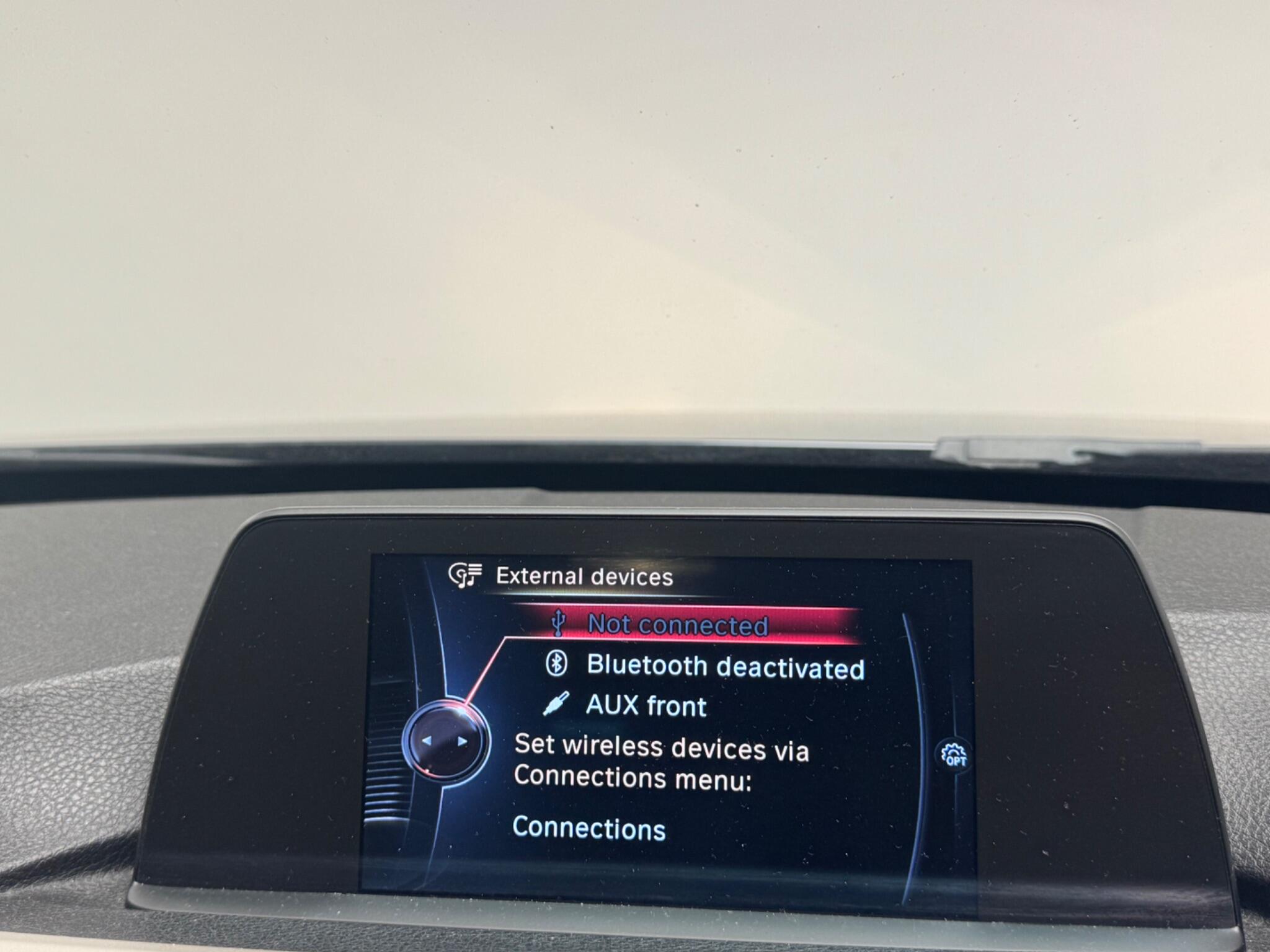 BMW 3 Series view 17