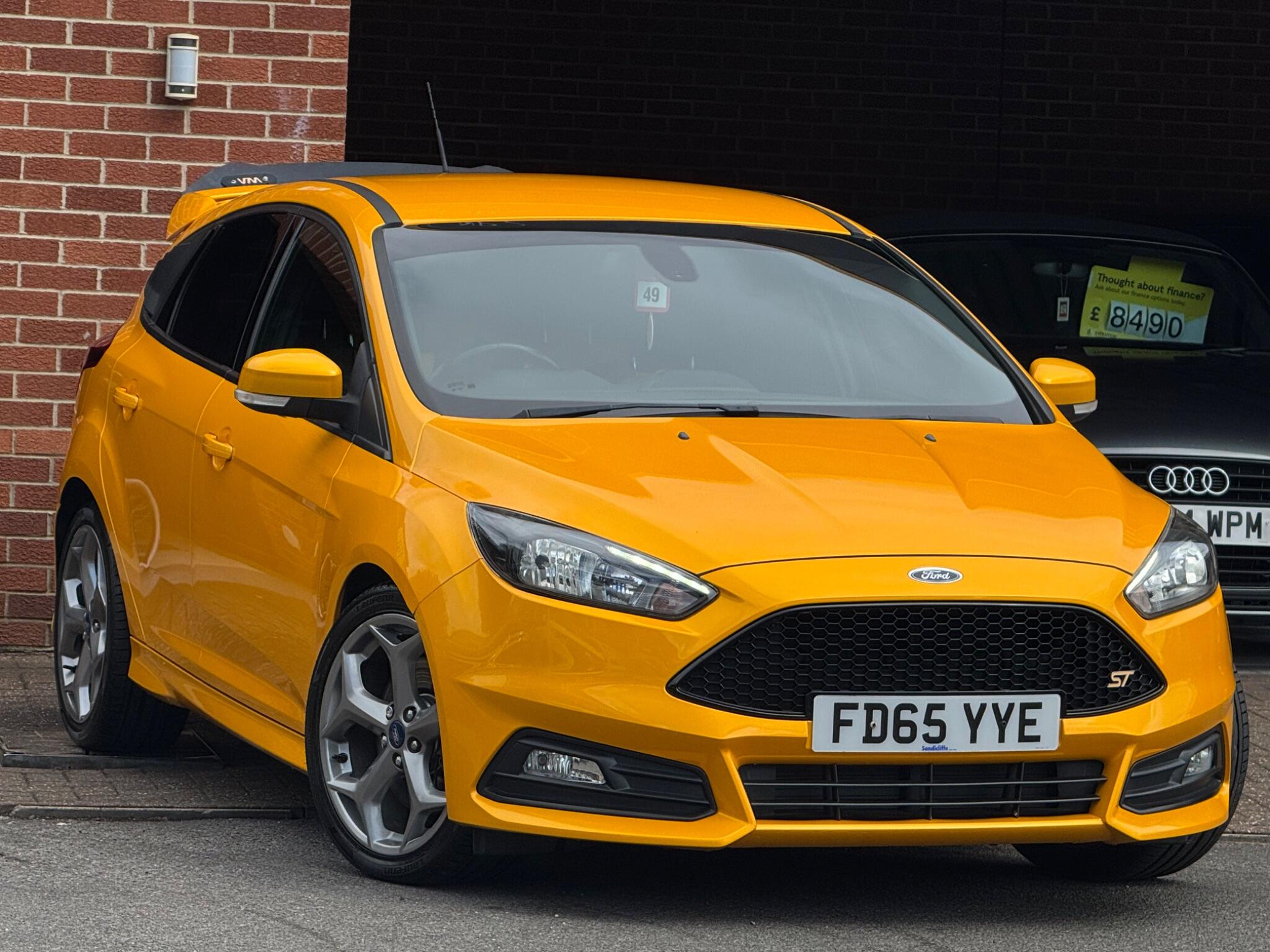 Ford Focus main image