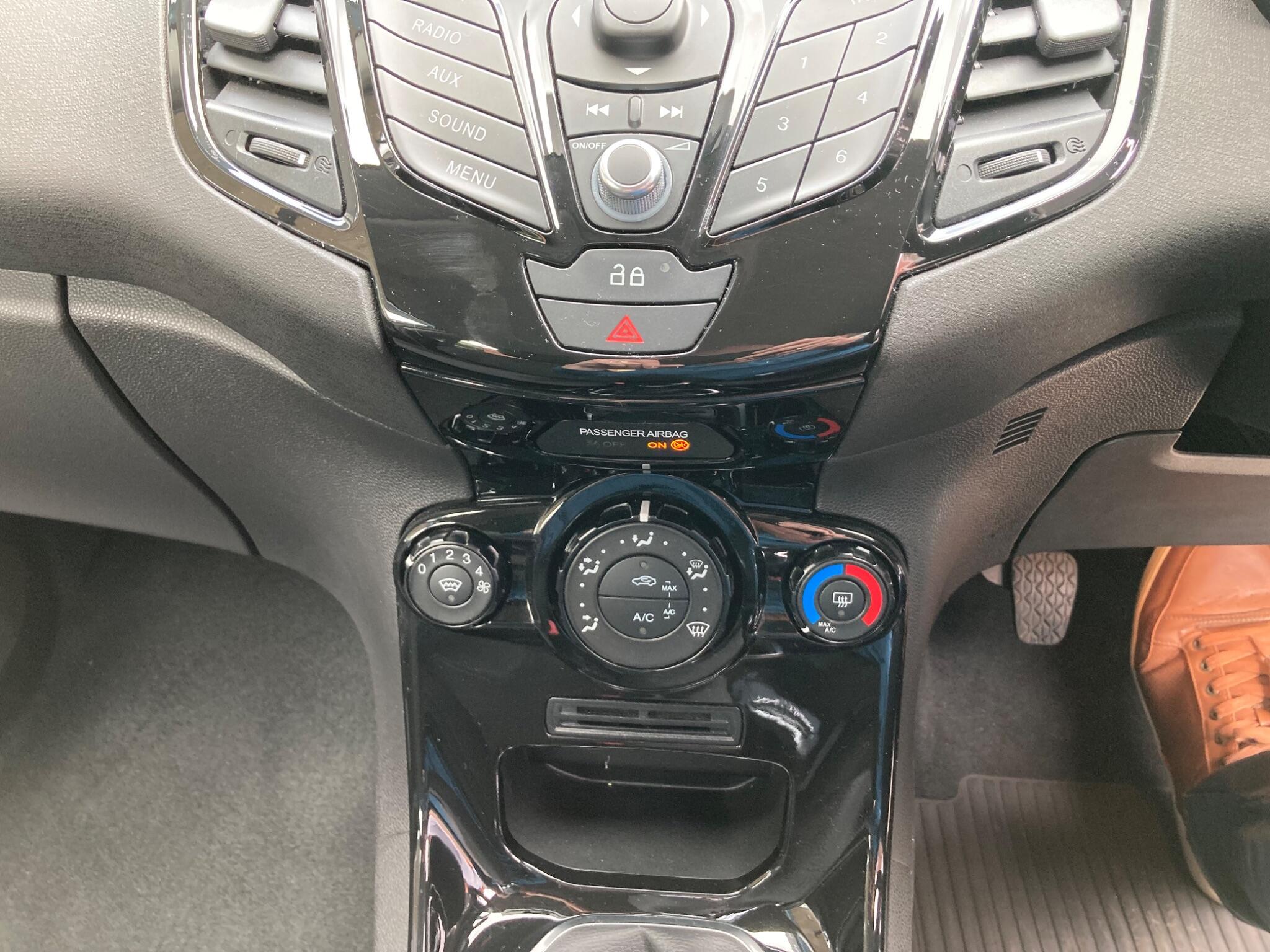 Ford Fiesta view 7