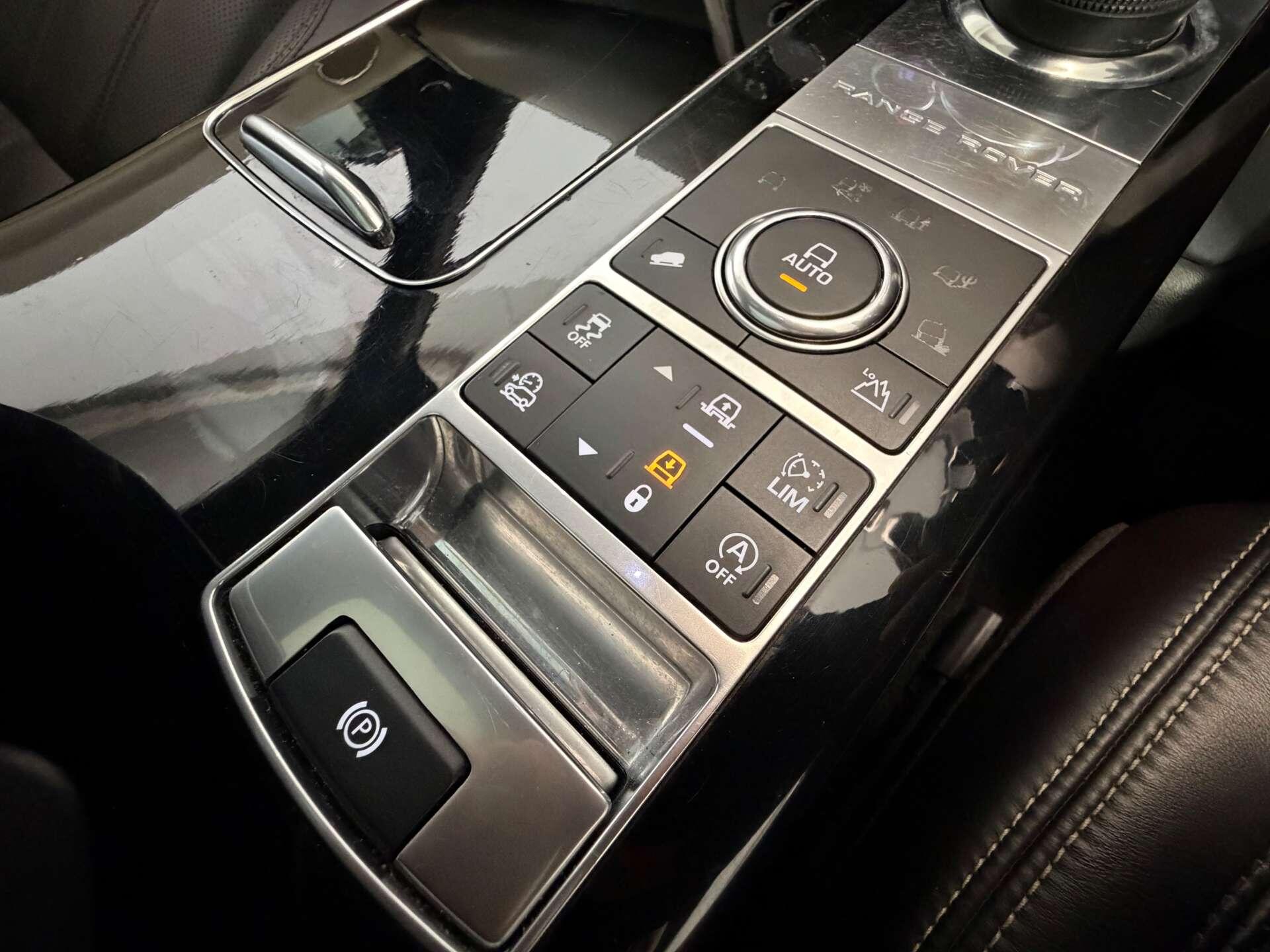 Land Rover Range Rover view 39