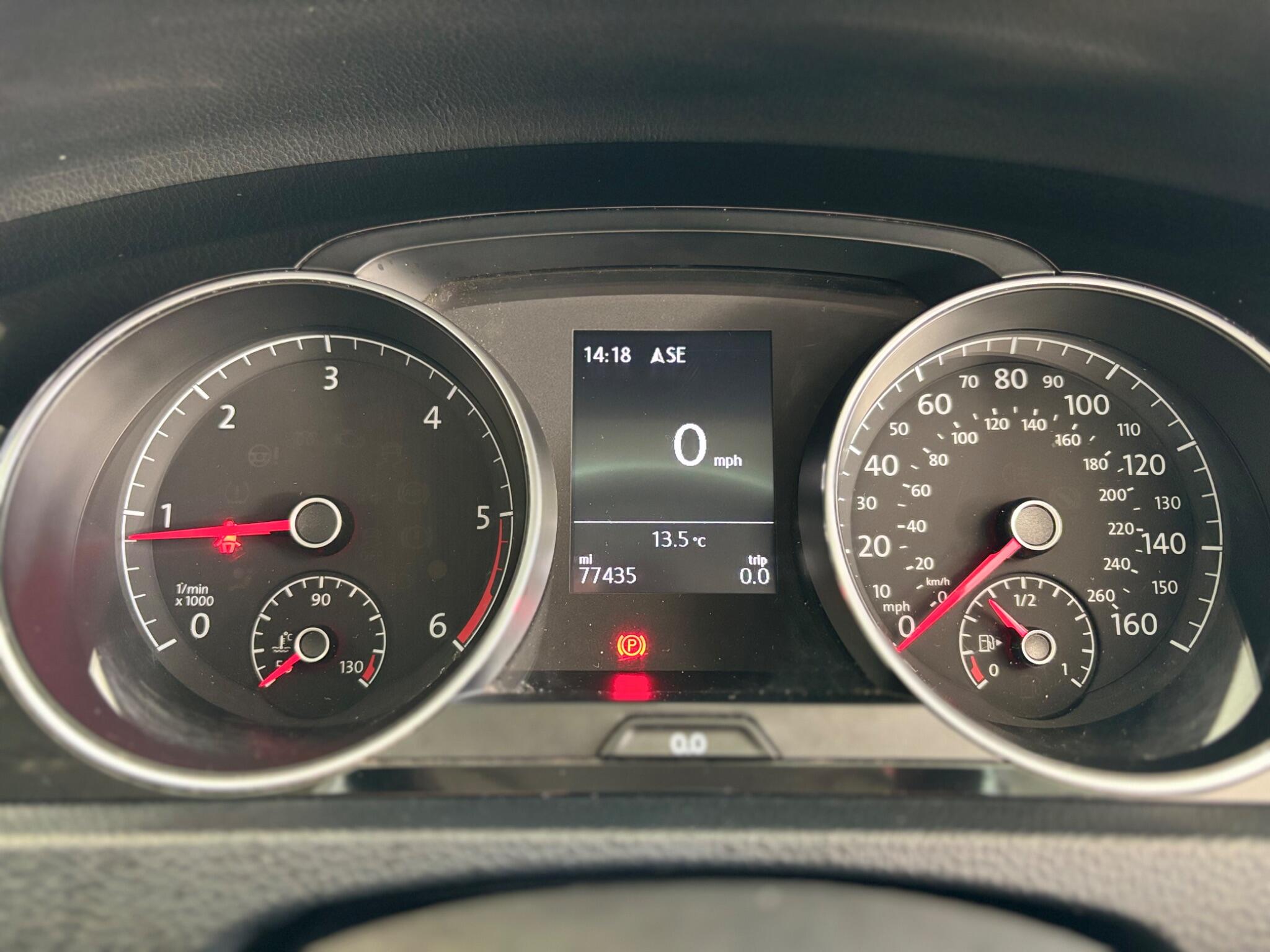 Volkswagen Golf view 23